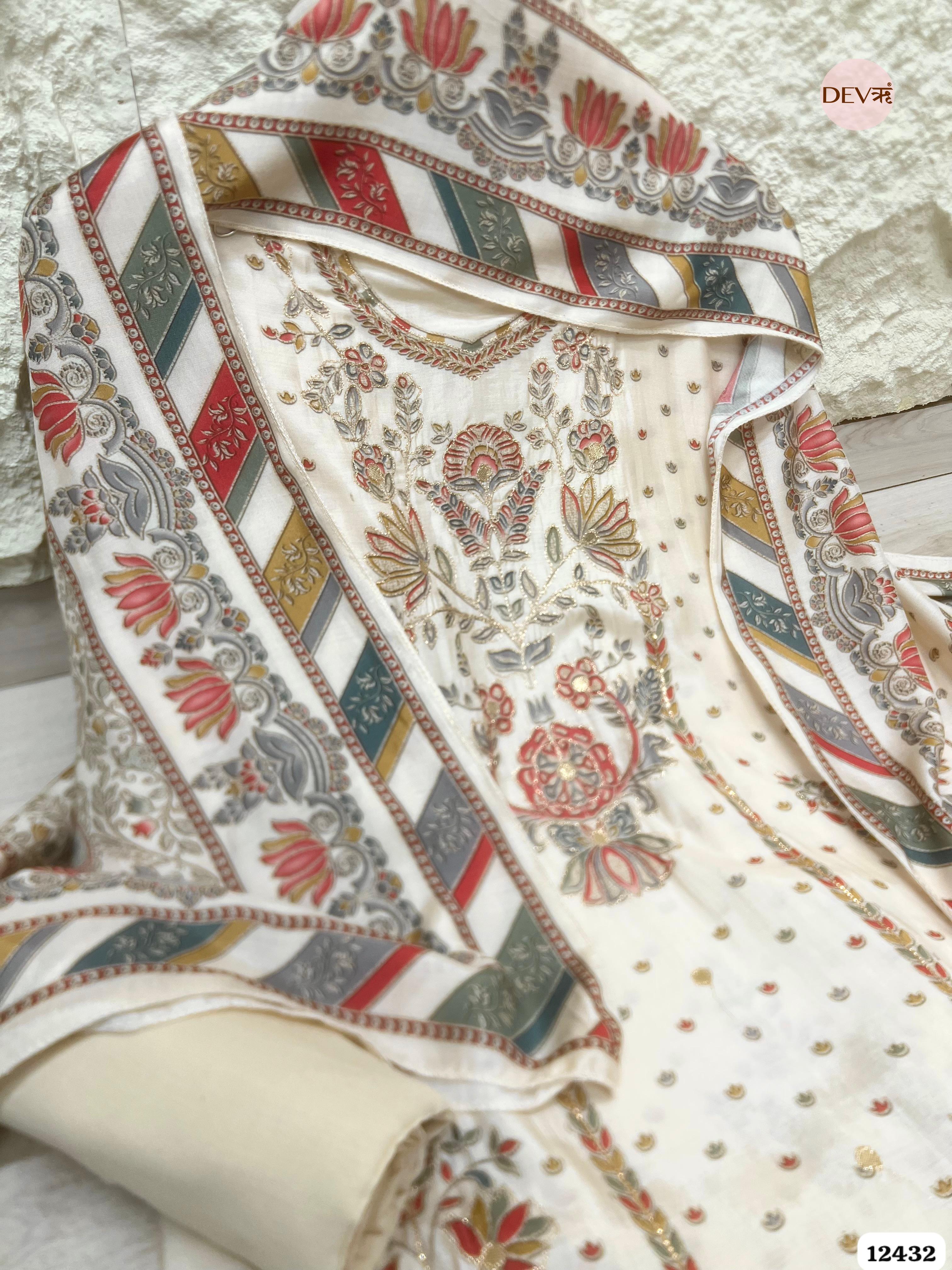 Ivory Muslin Printed Unstitched 3-Piece Suit -(12432)