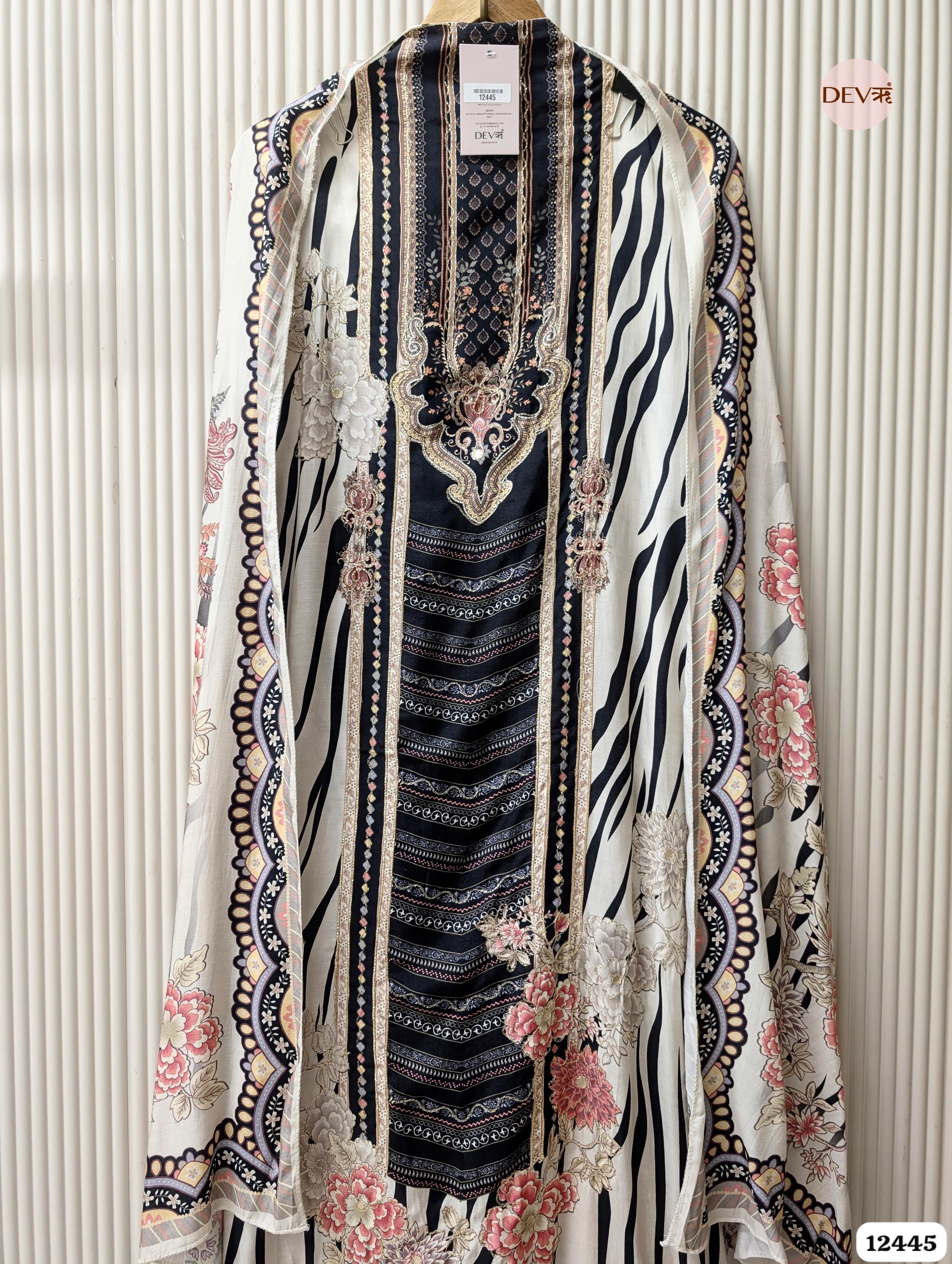 Ivory & Black Muslin Printed Unstitched 3-Piece Suit (Devri – D.No 12445)