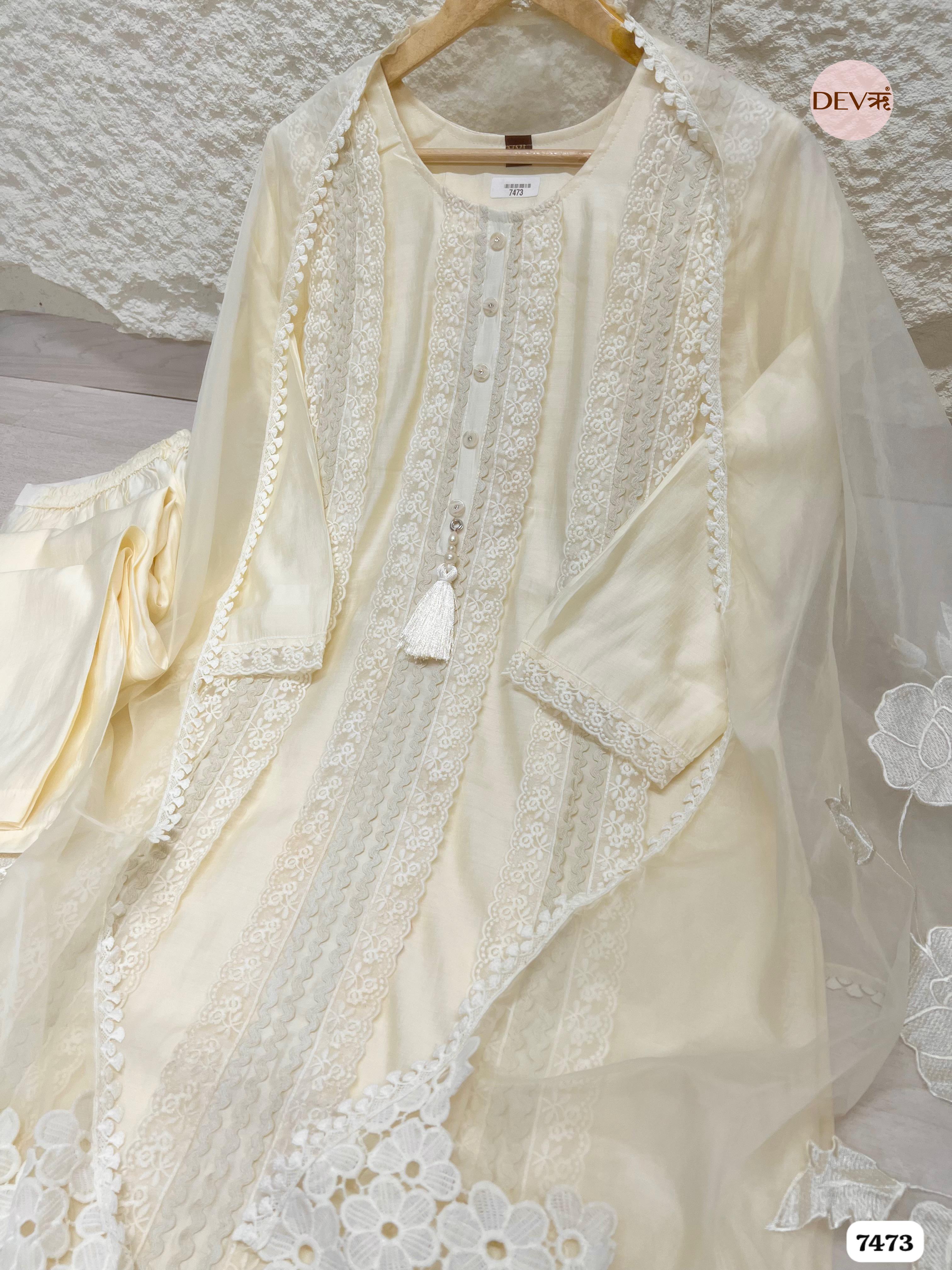 Nitya Muslin Embroidered Ivory 3-Piece Set (Devri – D.No 7473)