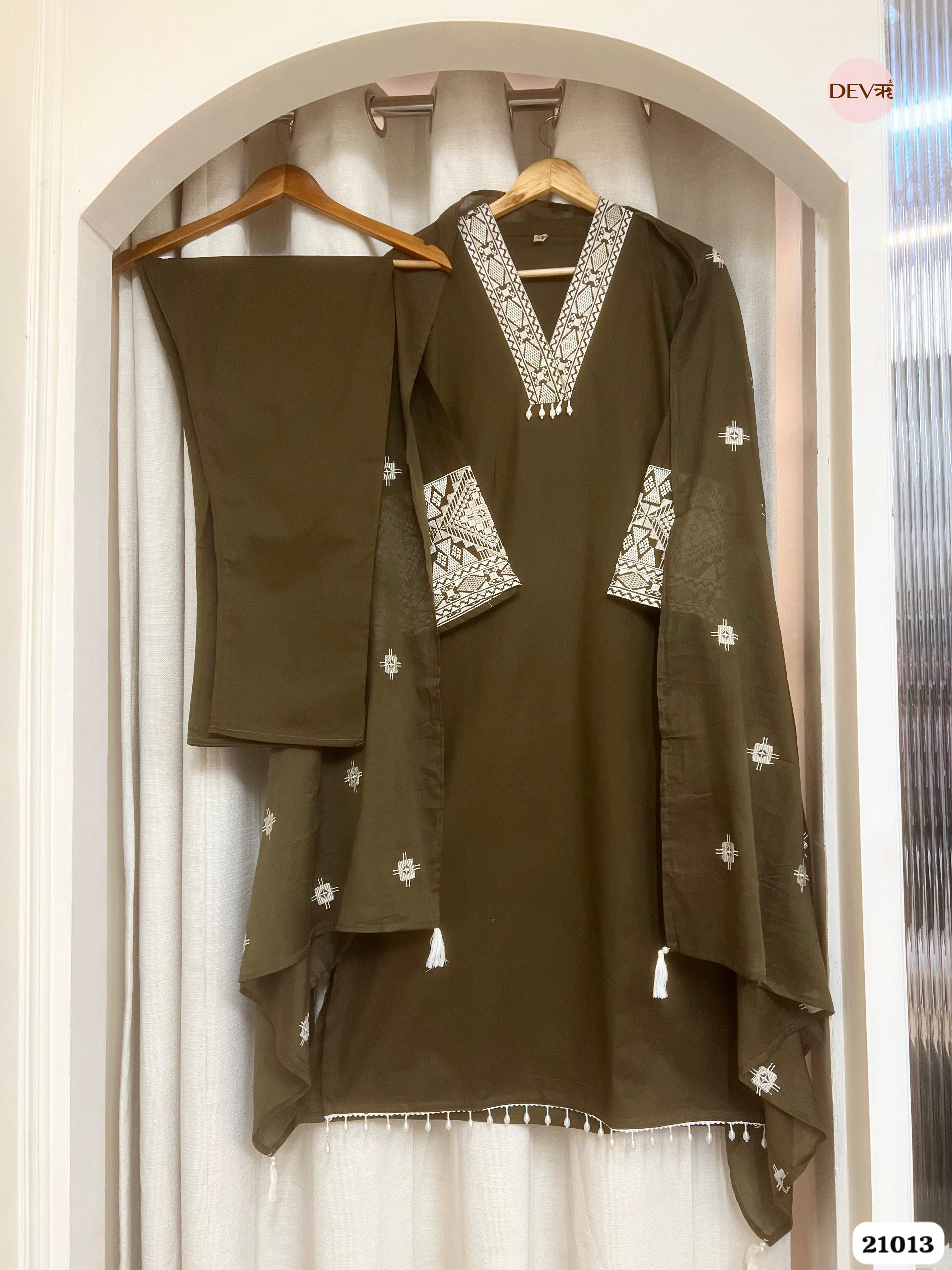 Aavya Cotton Embroidered Olive Green 3-Piece Set (Devri – D.No 21013)