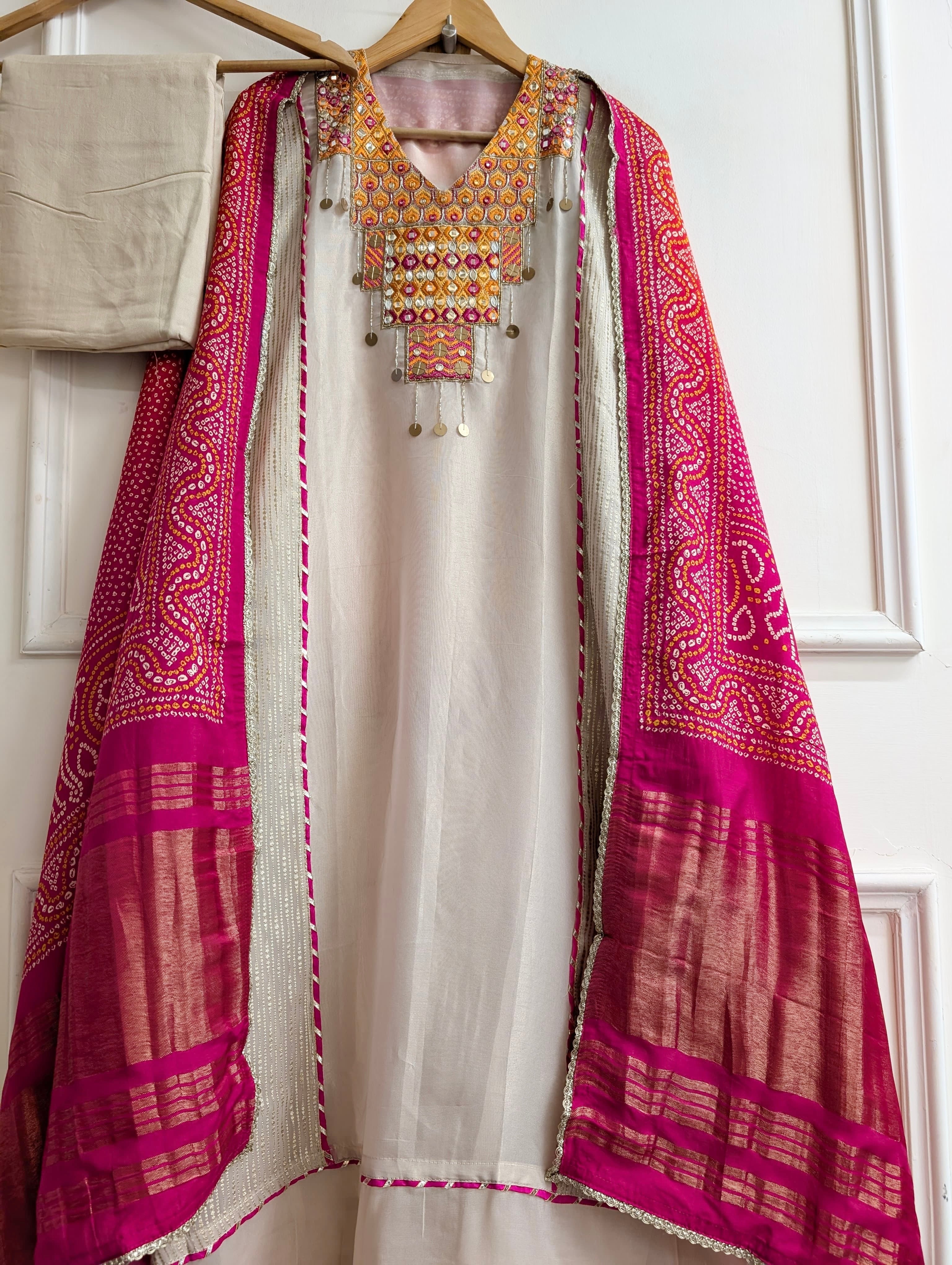 Beige Tissue Silk Hand Unstitched 3-Piece Suit (Devri – D.No 13696)