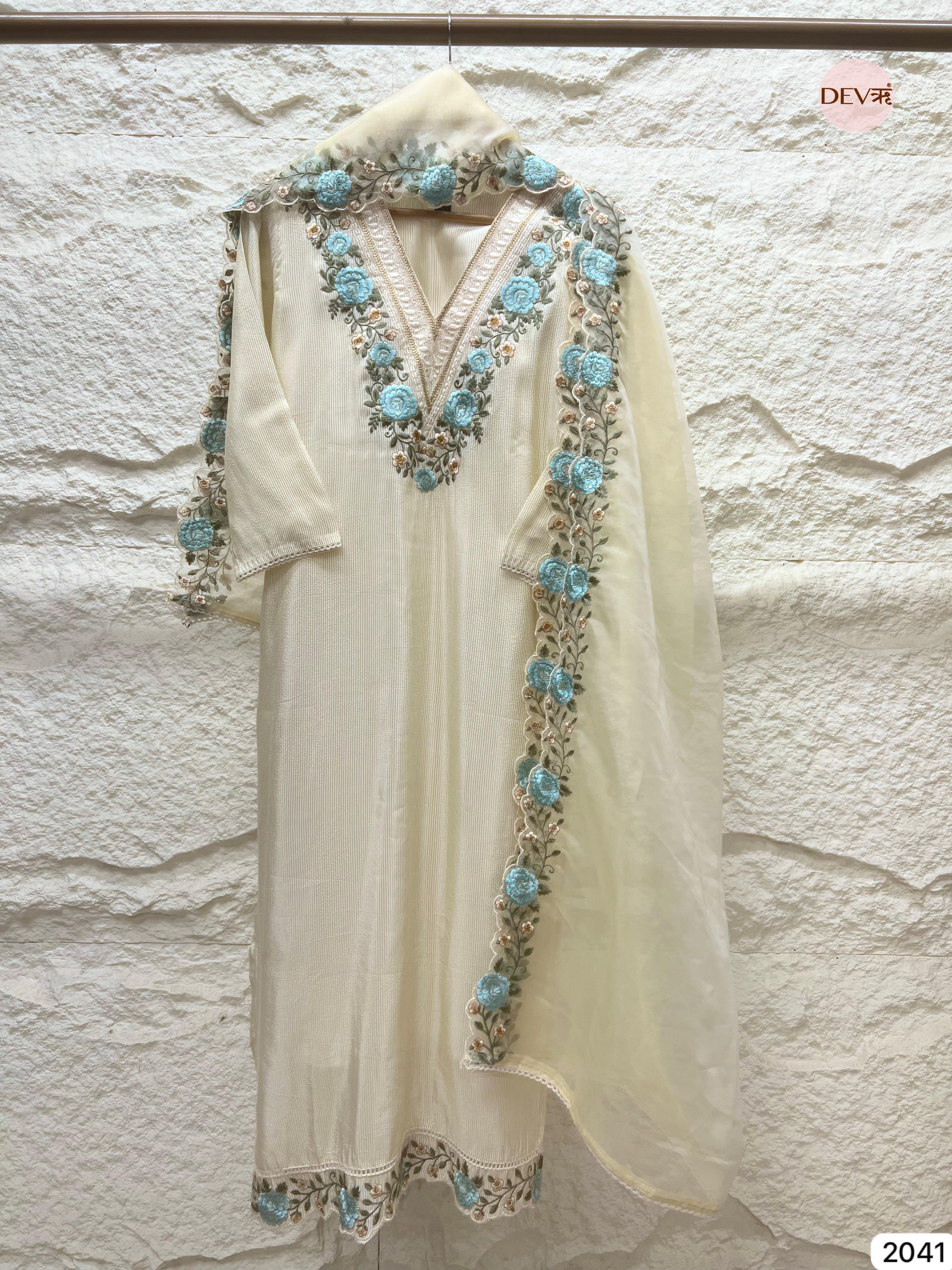 Noor-e-Zarina Tissue Silk Embroidered Peach 3-Piece Set (Devri – D.No 2041)