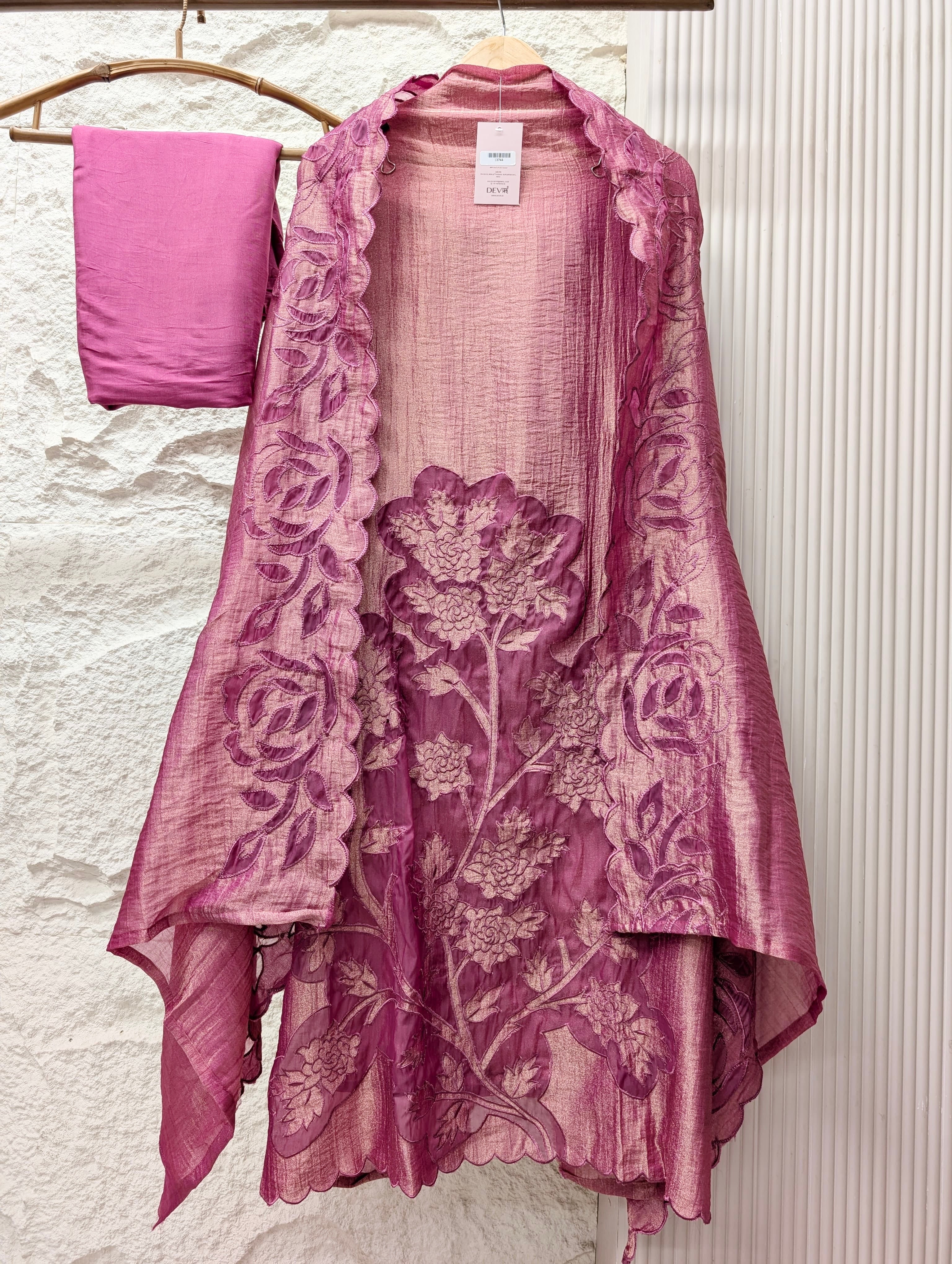 Pink Tissue Crush Silk Embroidered Unstitched 3-Piece Suit (Devri – D.No 13744)