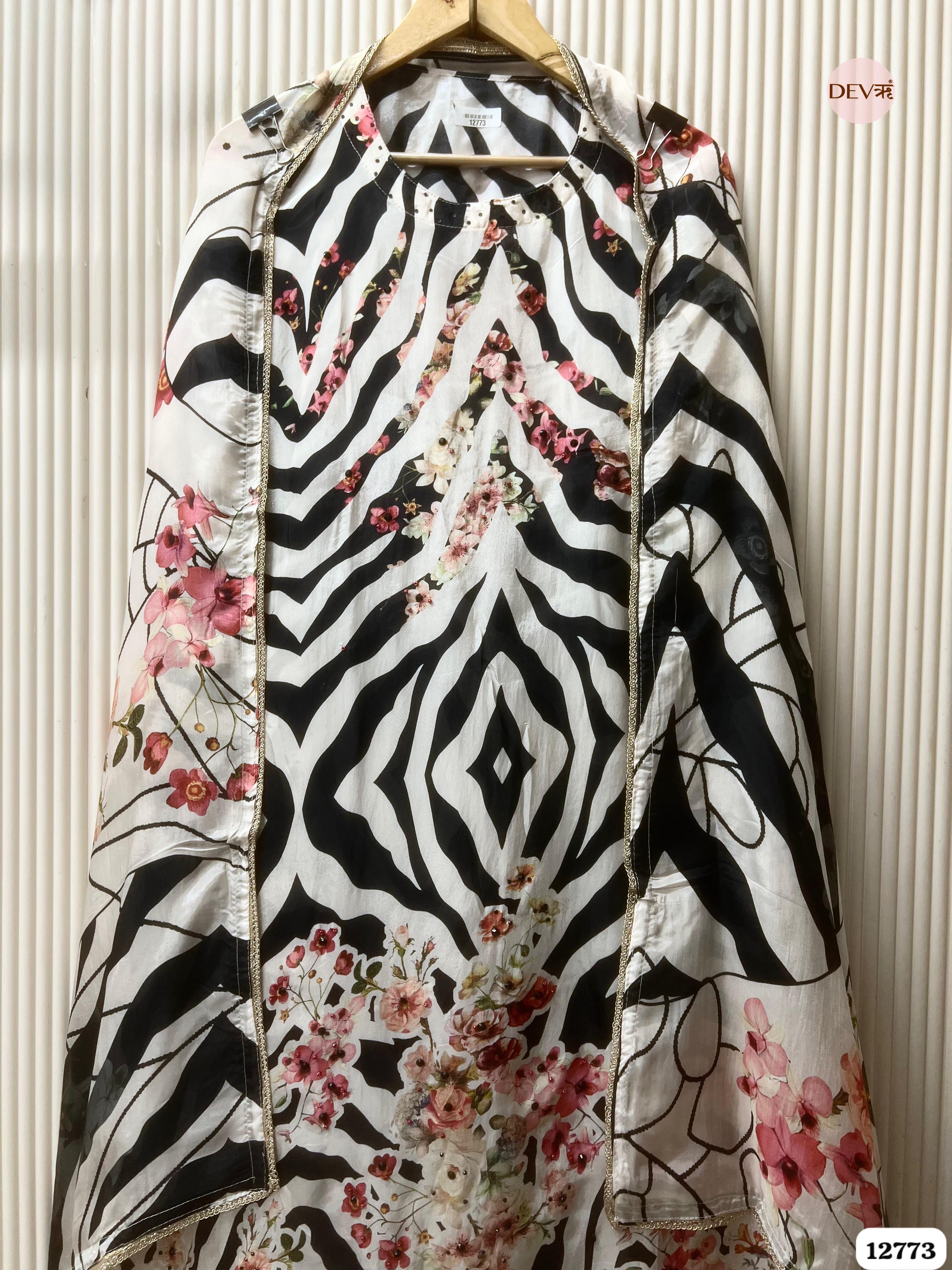 Black & White Organza Silk Printed Unstitched 3-Piece Suit (Devri – D.No 12773)