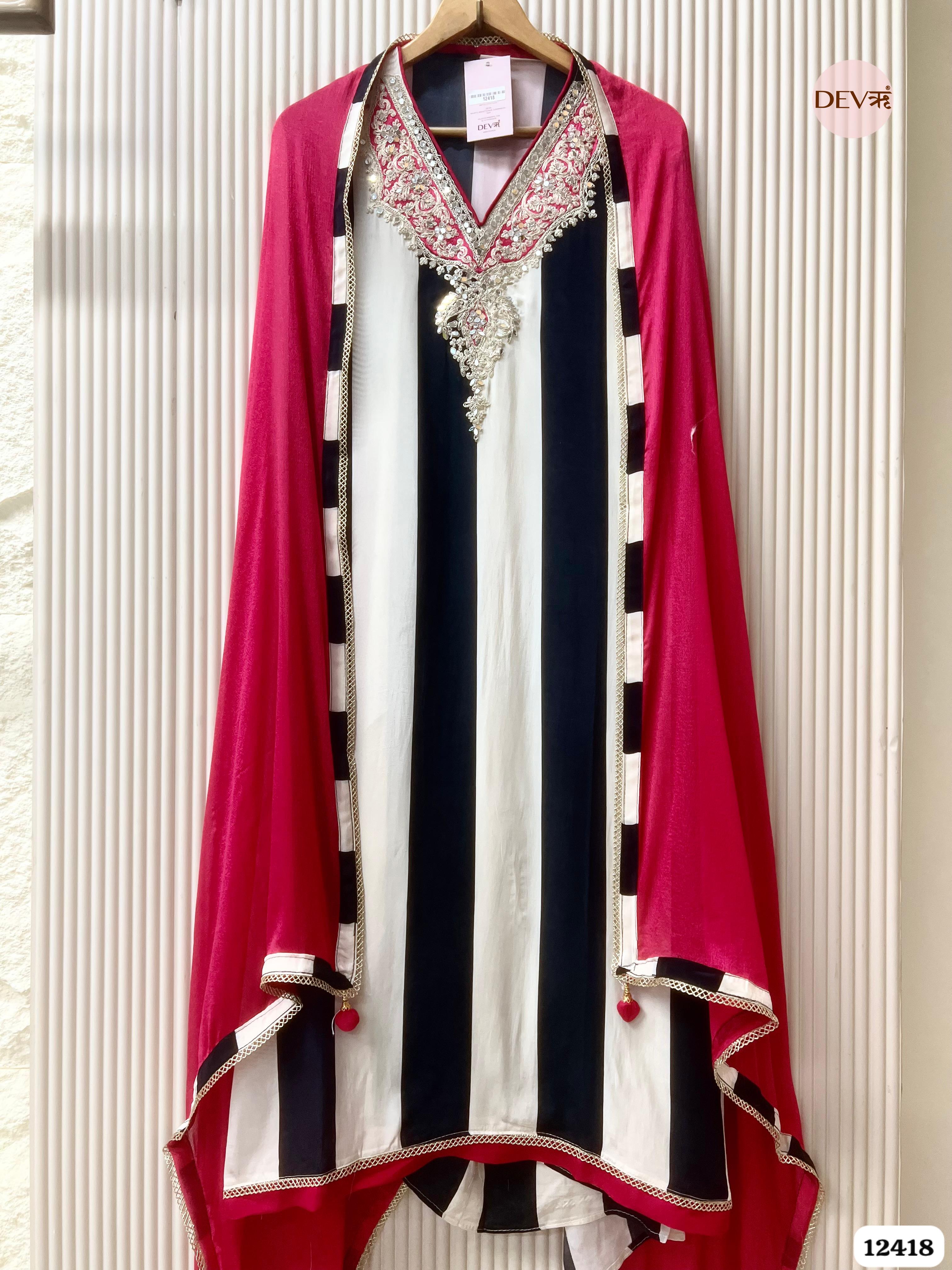 Fuchsia Natural Crepe Embroidered Unstitched 3-Piece Suit (Devri – D.No12418)