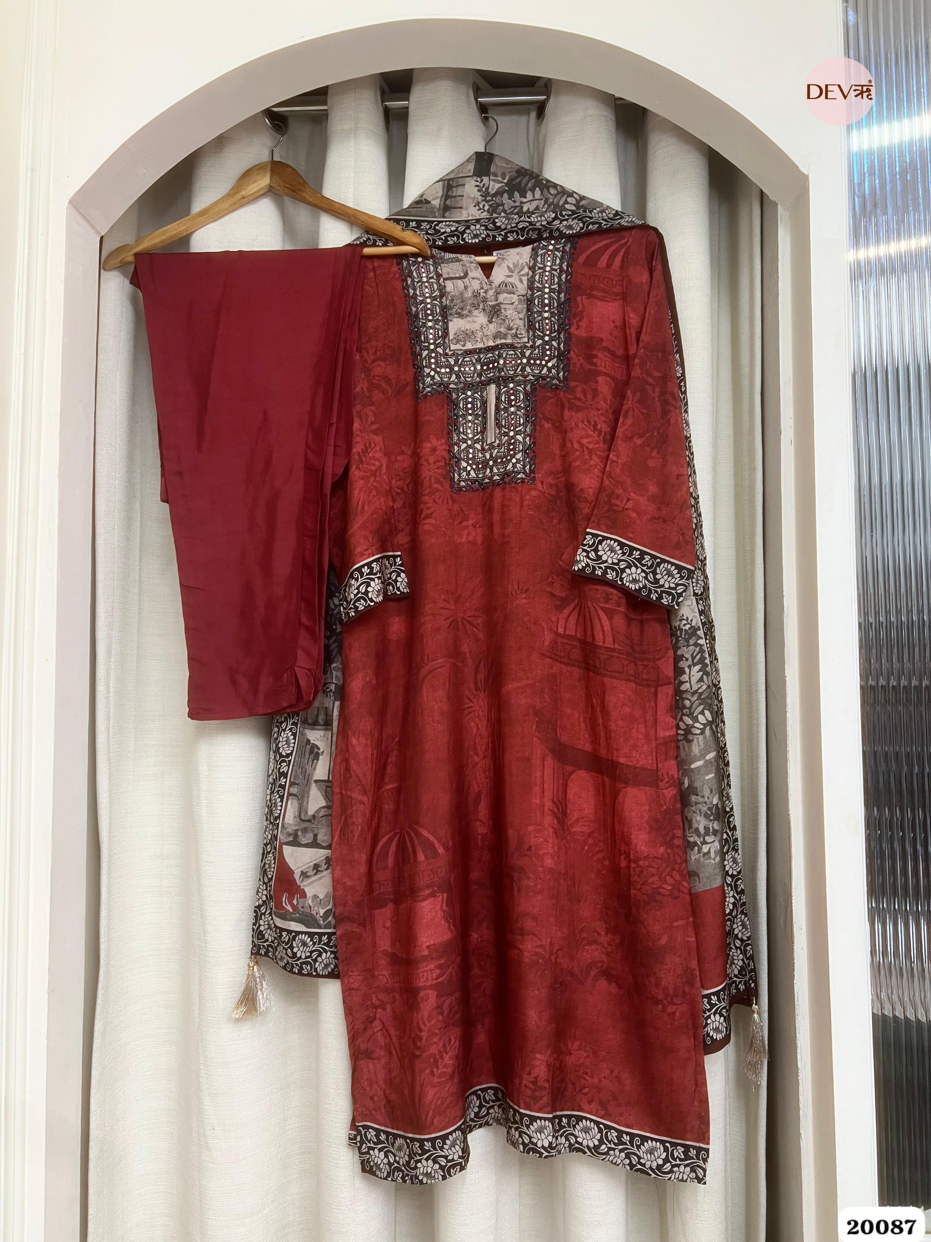 Aaranya Muslin Digital Printed Maroon 3-Piece Set (Devri – D.No 20087)