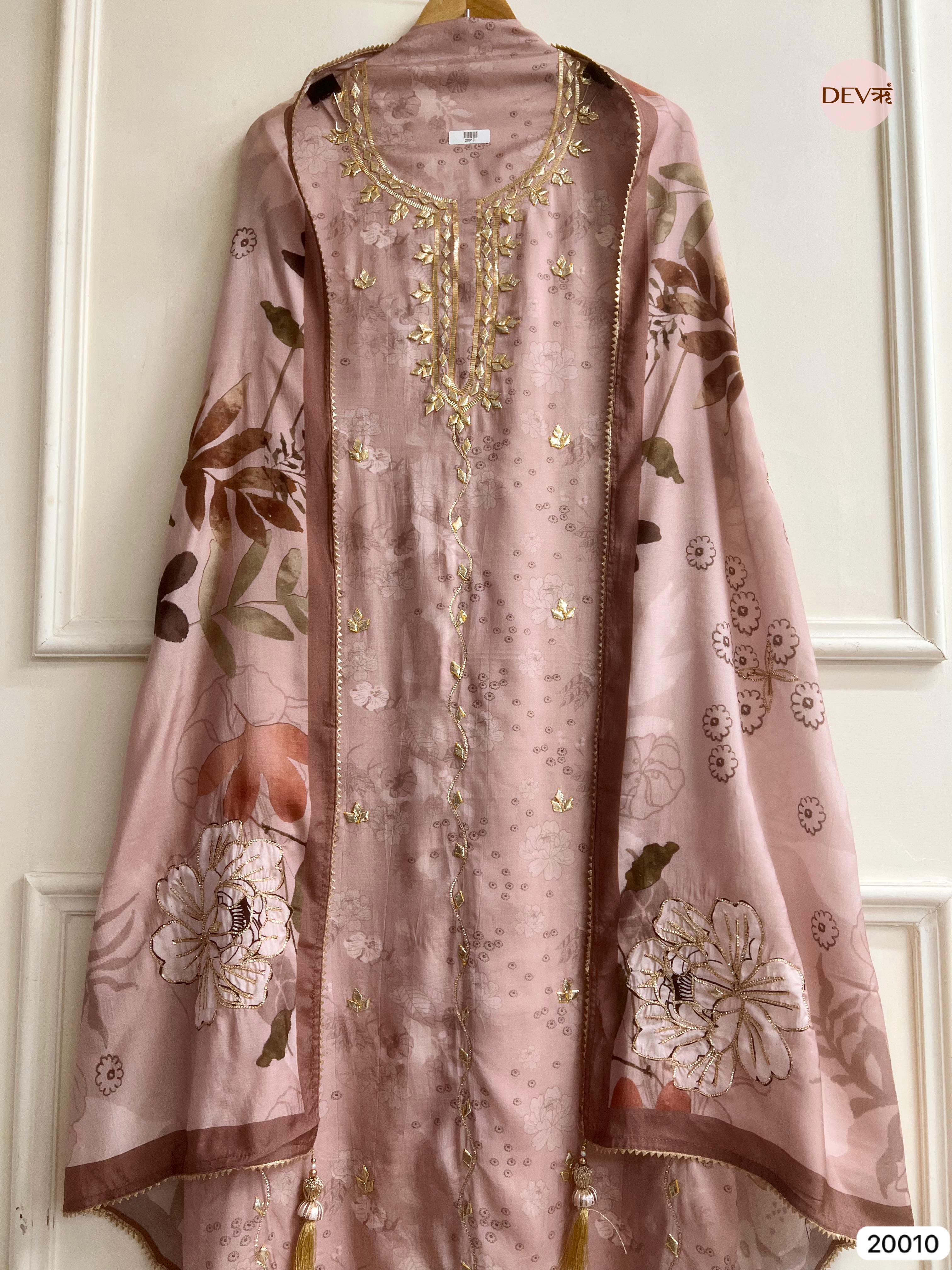 Mauve Muslin Hand Embroidered Unstitched 3-Piece Suit (Devri – D.No 20010)