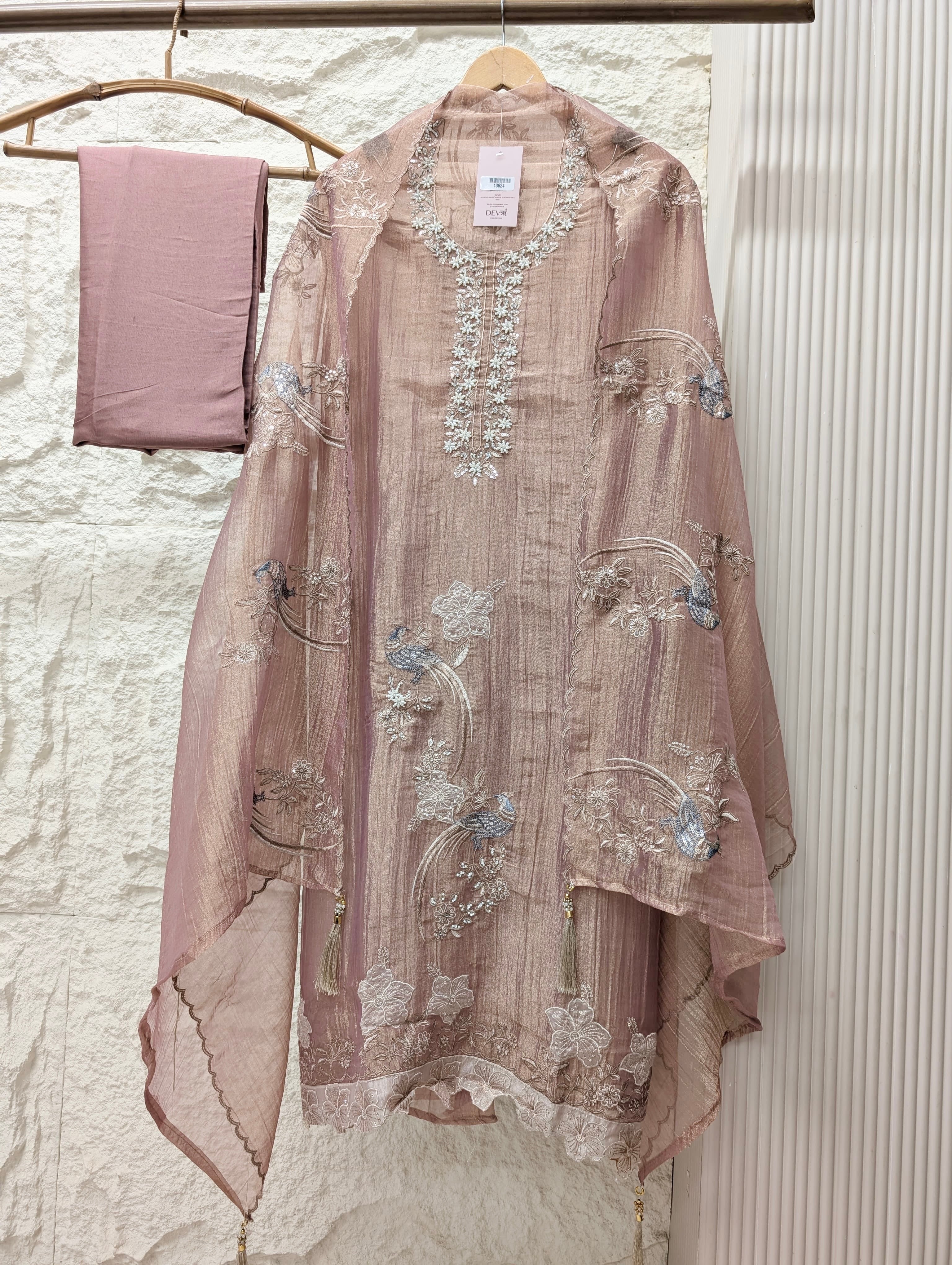 Pink Tissue Crush Silk Embroidered Unstitched 3-Piece Suit (Devri – D.No 13624)