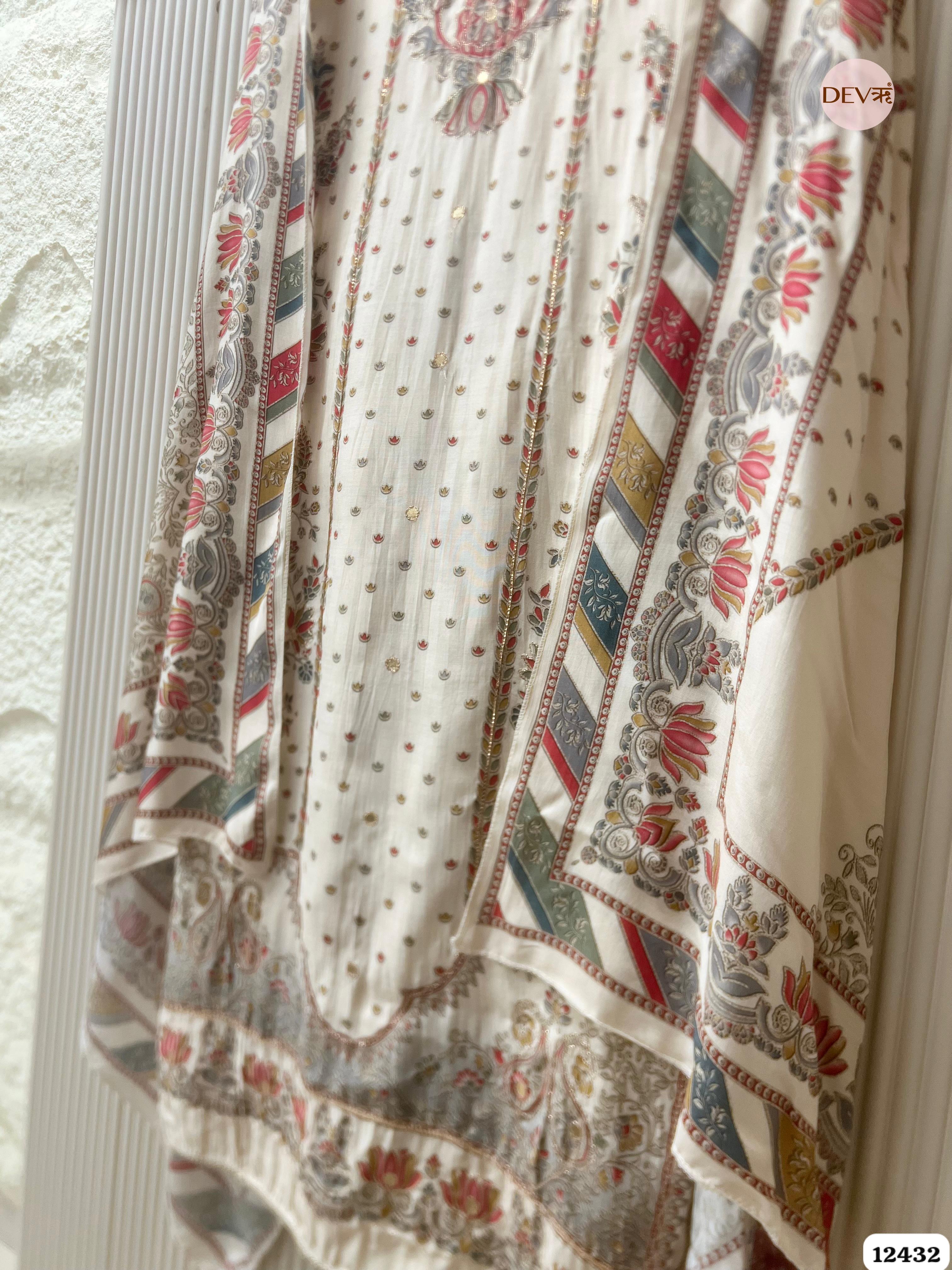 Ivory Muslin Printed Unstitched 3-Piece Suit -(12432)