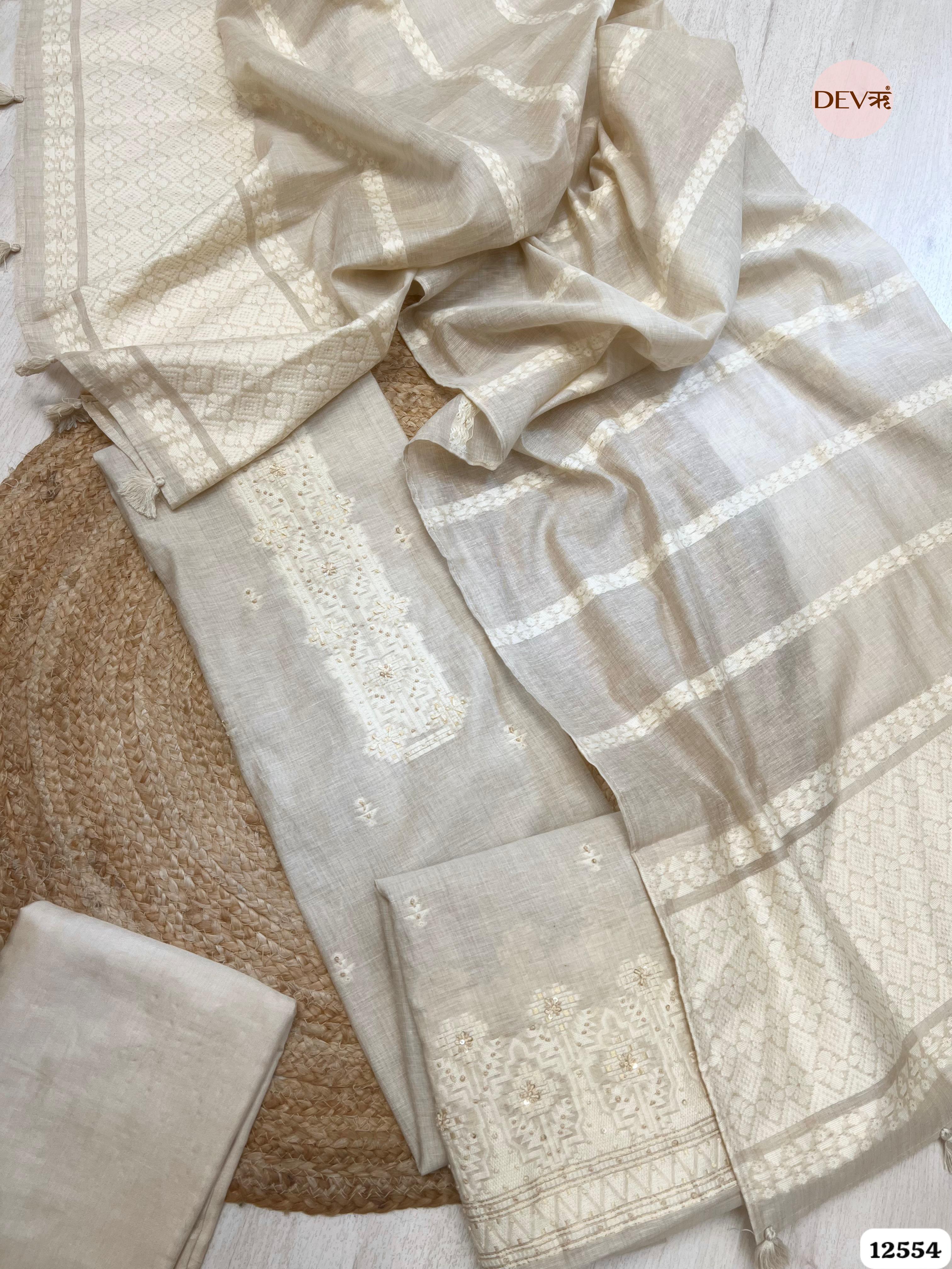 Ivory Mul Chanderi Embroidered Unstitched 3-Piece Suit (Devri – D.No 12554)