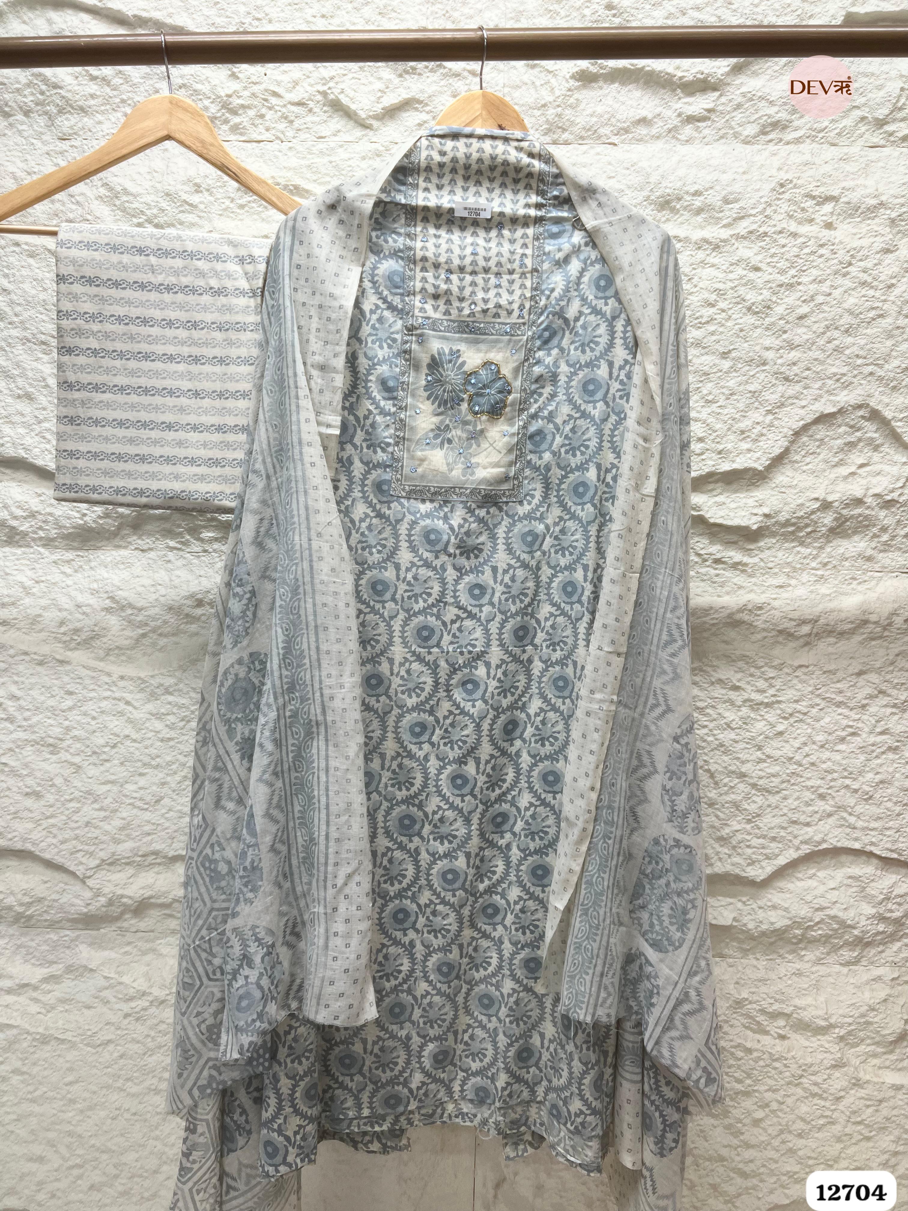 Grey Cotton Printed Unstitched 3-Piece Suit (Devri – D.No 12704)