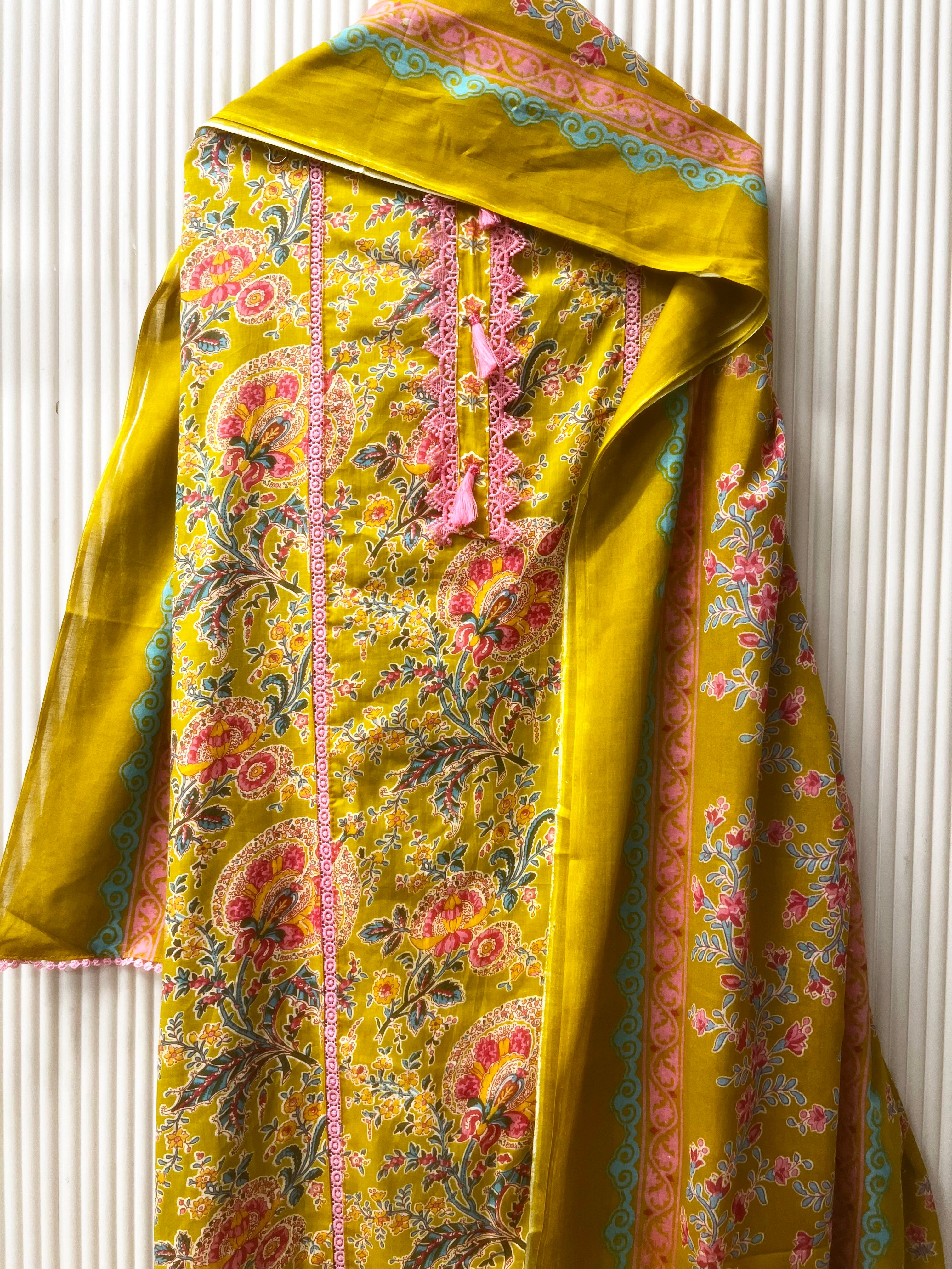 Mustard Pure Cotton Printed Unstitched 3-Piece Suit (Devri – D.No 12553)