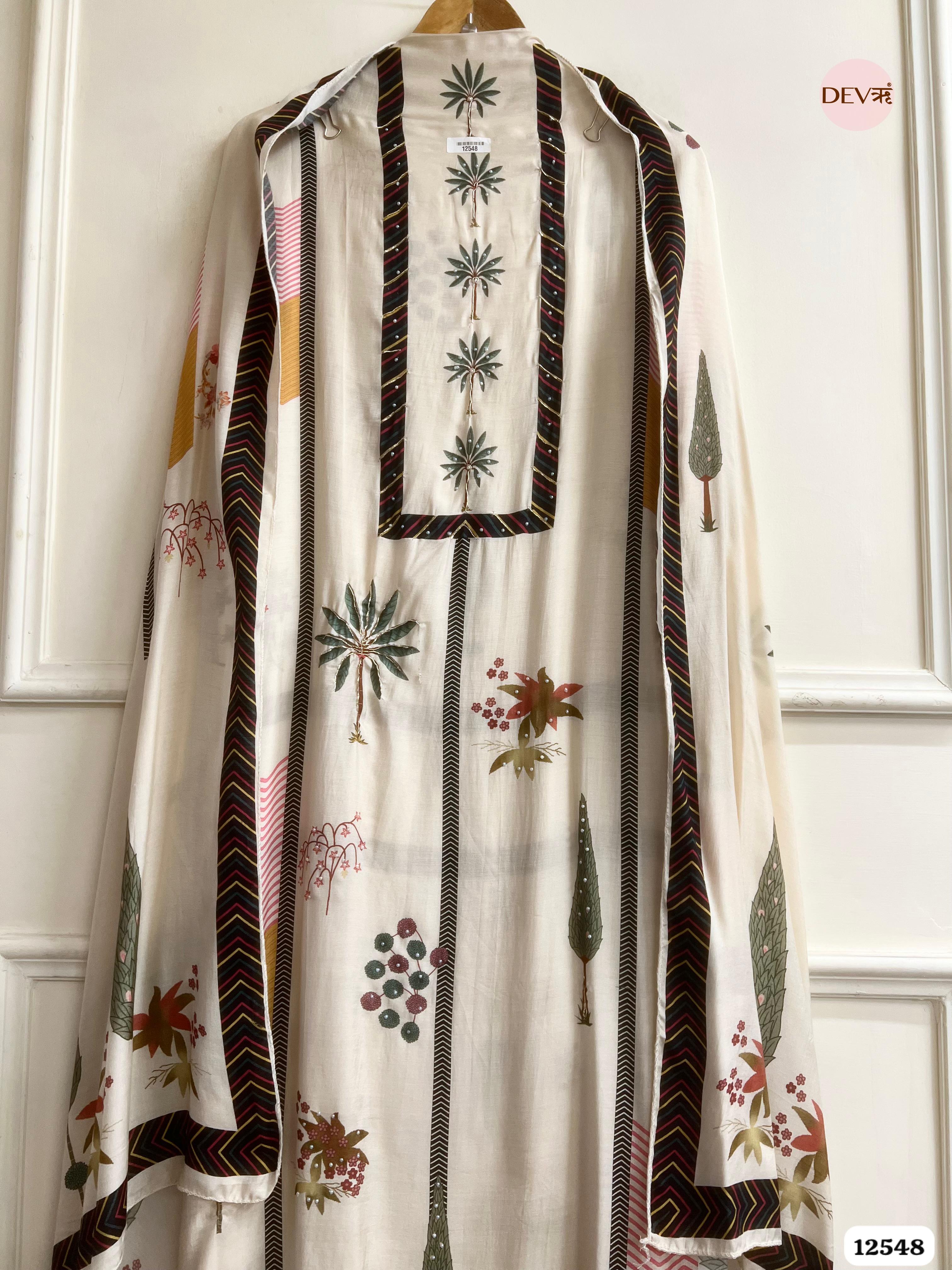 Off-White Muslin Printed Unstitched 3-Piece Suit (Devri – D.No 12548)