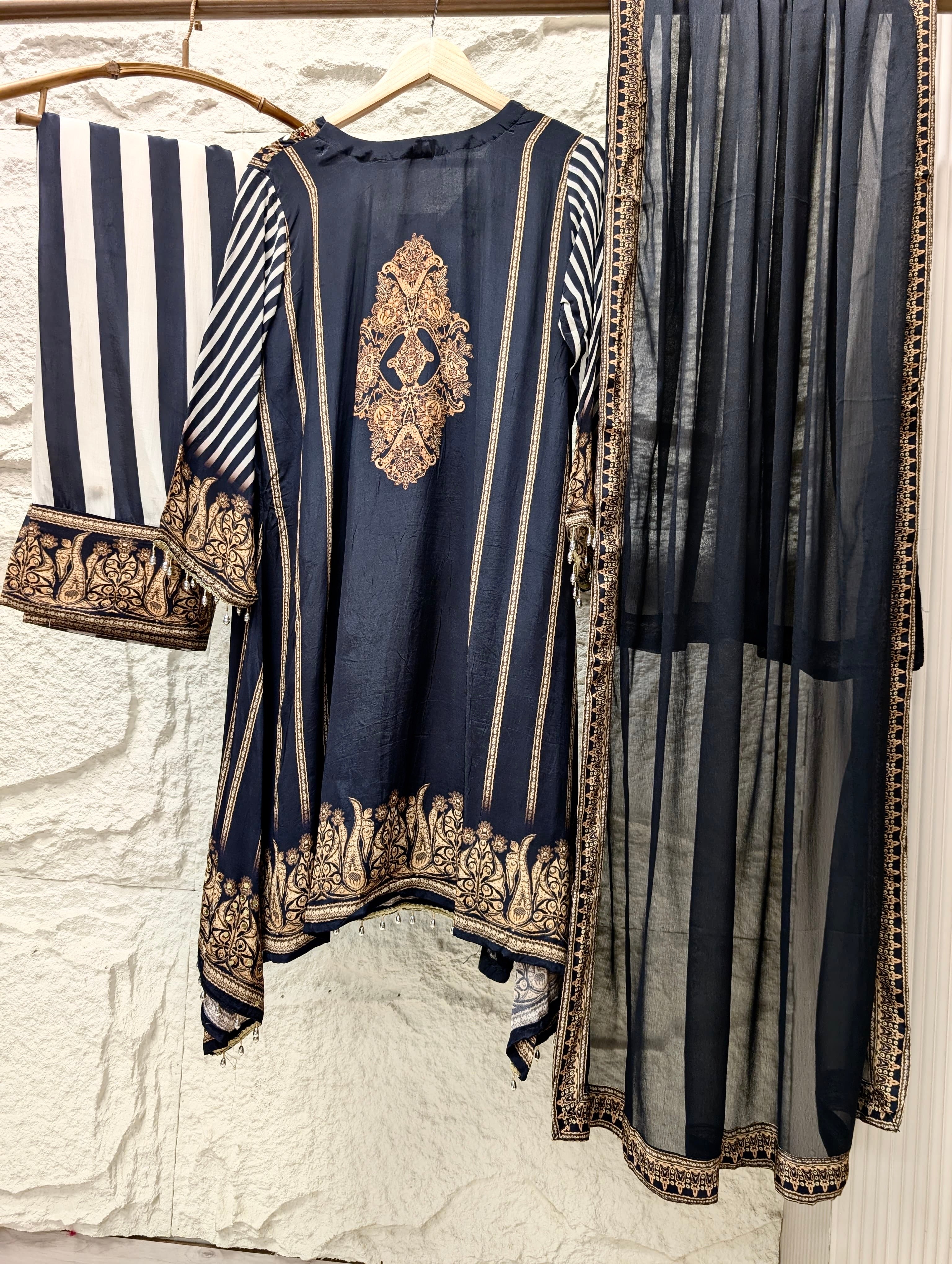Zarmina Crepe Embroidered Black 3-Piece Set (Devri – D.No 13723)