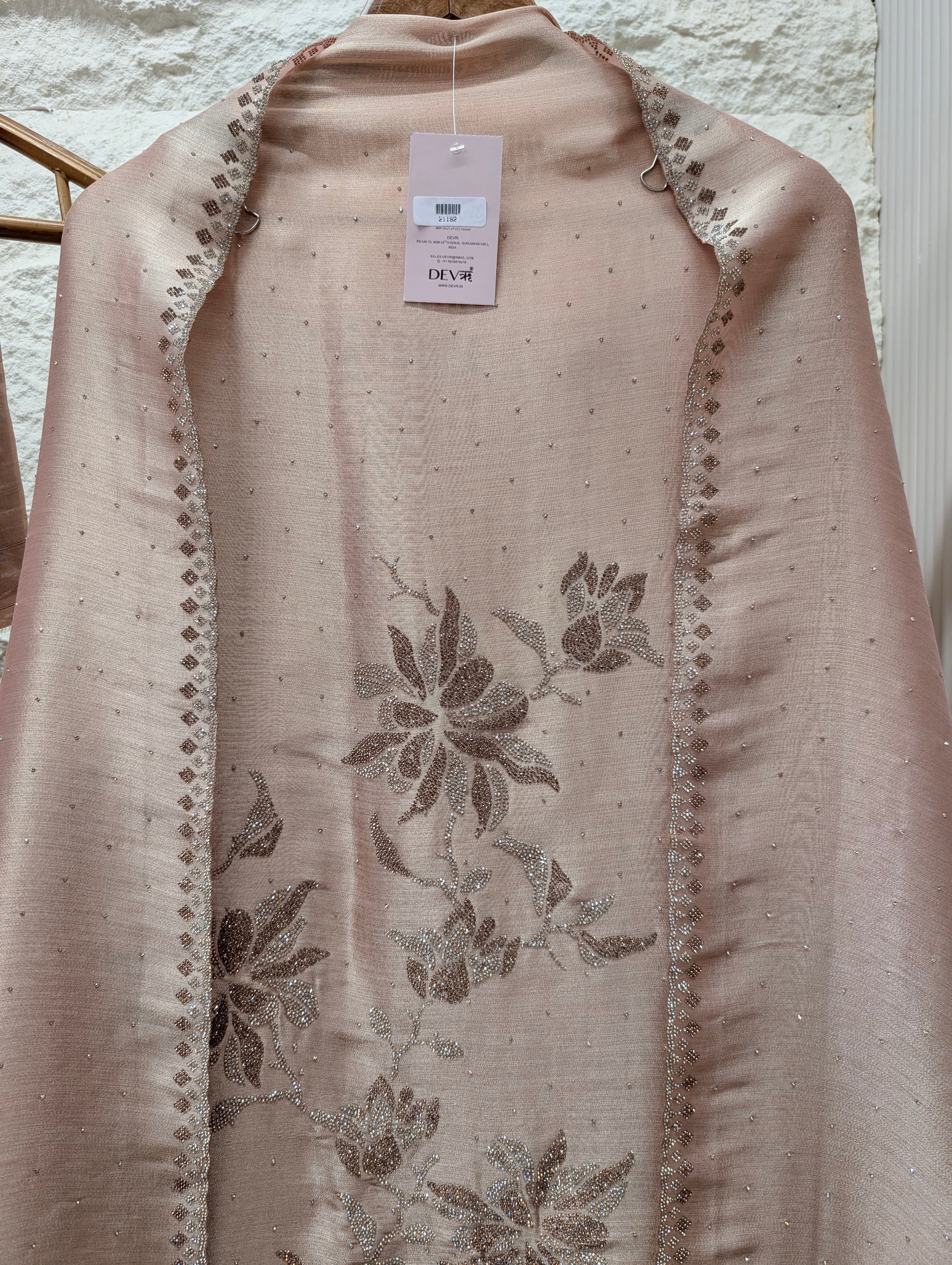 Blush Pure Giraffe Silk Embroidered Unstitched 3-Piece Suit (Devri – D.No 21192)