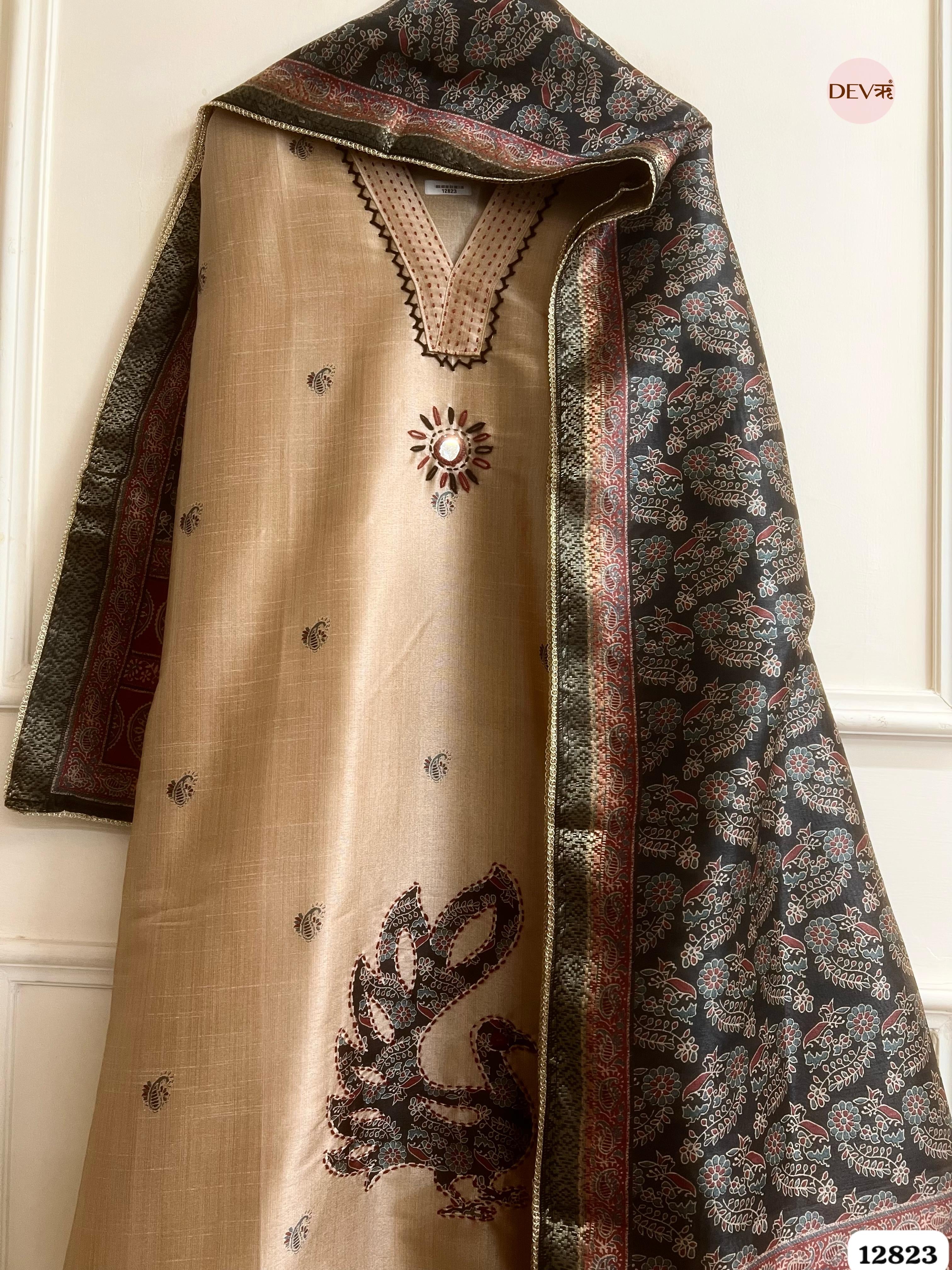 Beige Chanderi Silk Printed Unstitched 3-Piece Suit (Devri – D.No 12823)