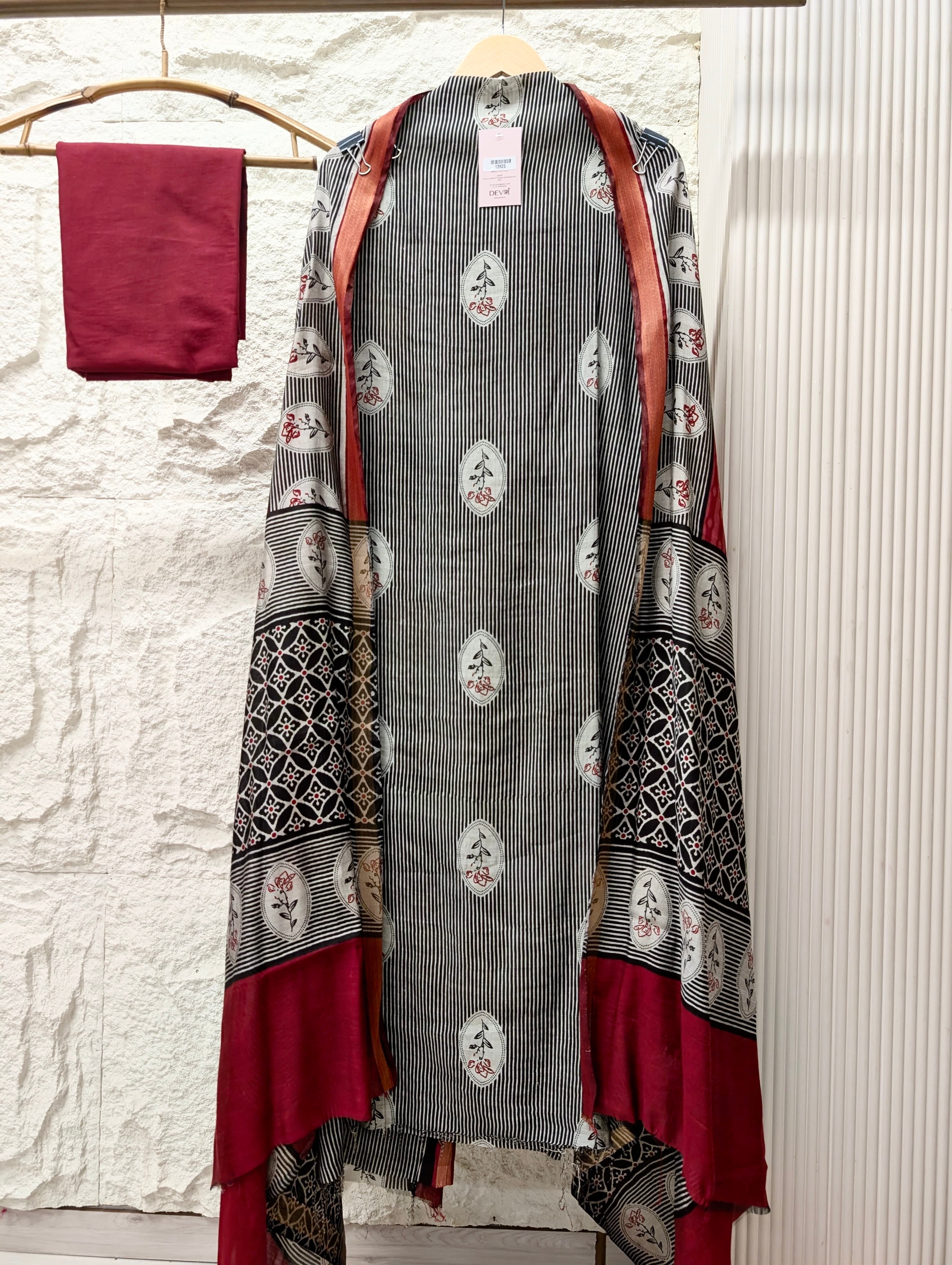 Black Maheshwari Silk Printed Unstitched 3-Piece Suit (Devri – D.No 13625)