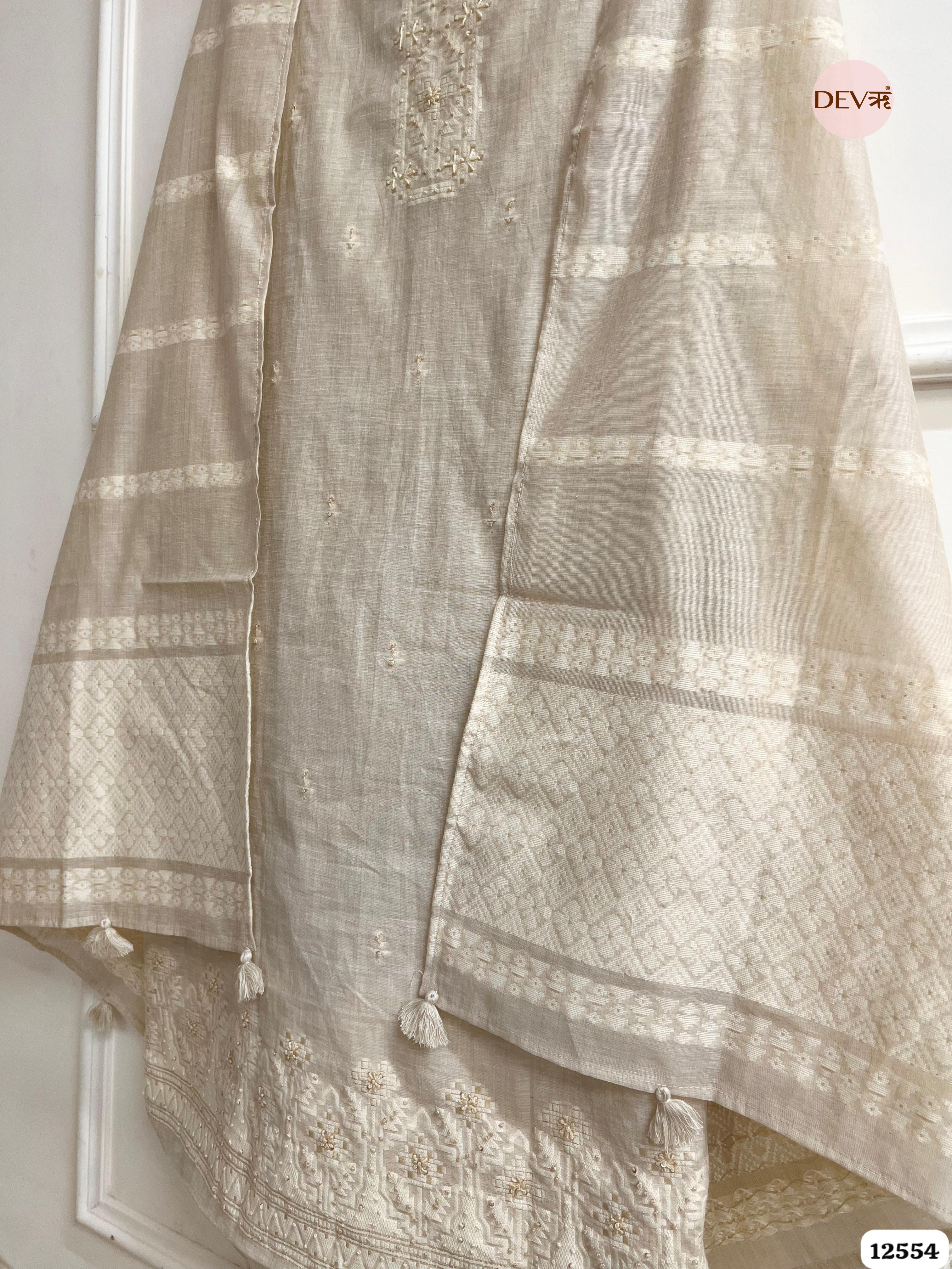 Ivory Mul Chanderi Embroidered Unstitched 3-Piece Suit (Devri – D.No 12554)