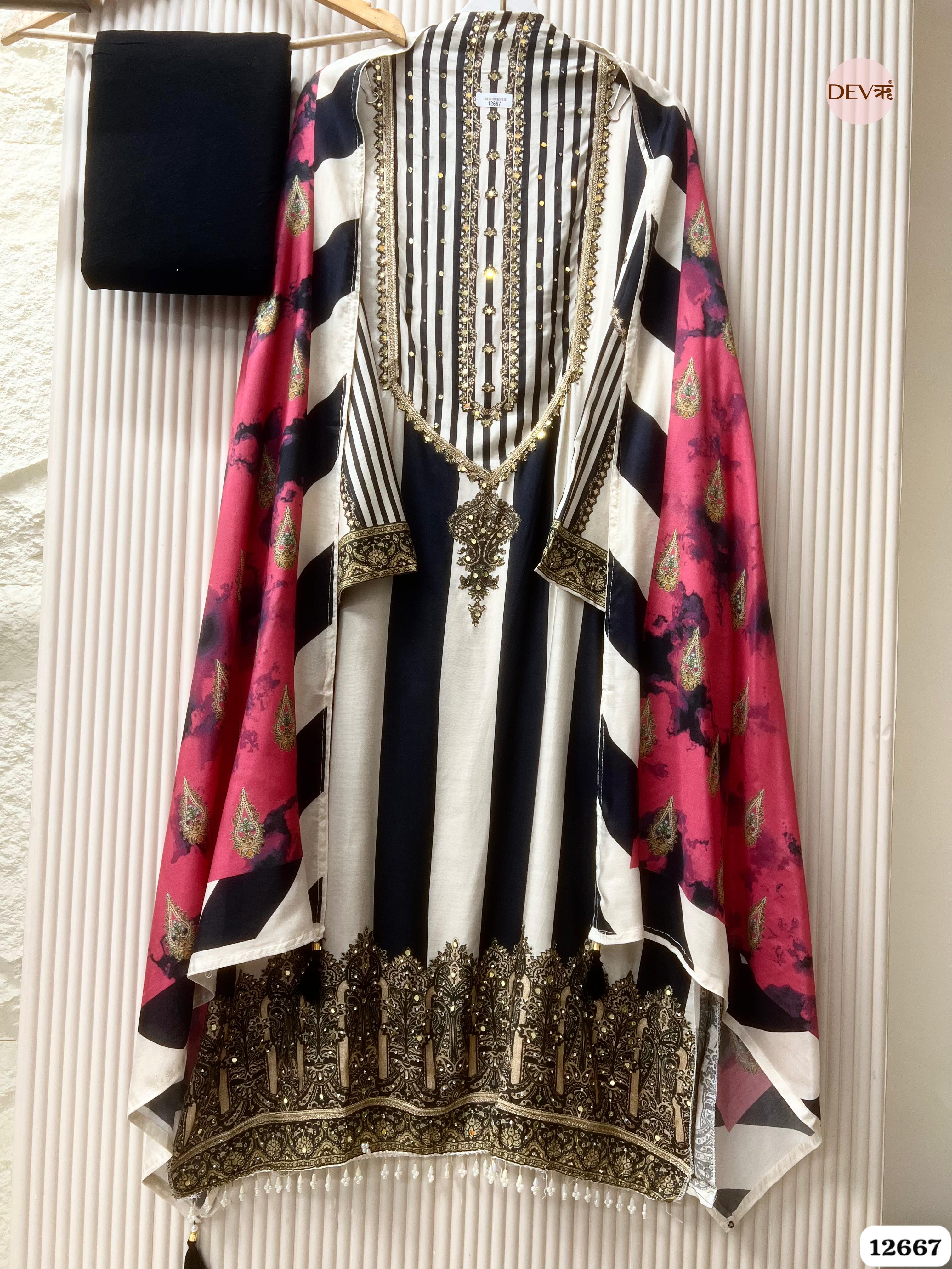Ivory & Magenta Muslin Printed Unstitched 3-Piece Suit (Devri – D.No 12667)