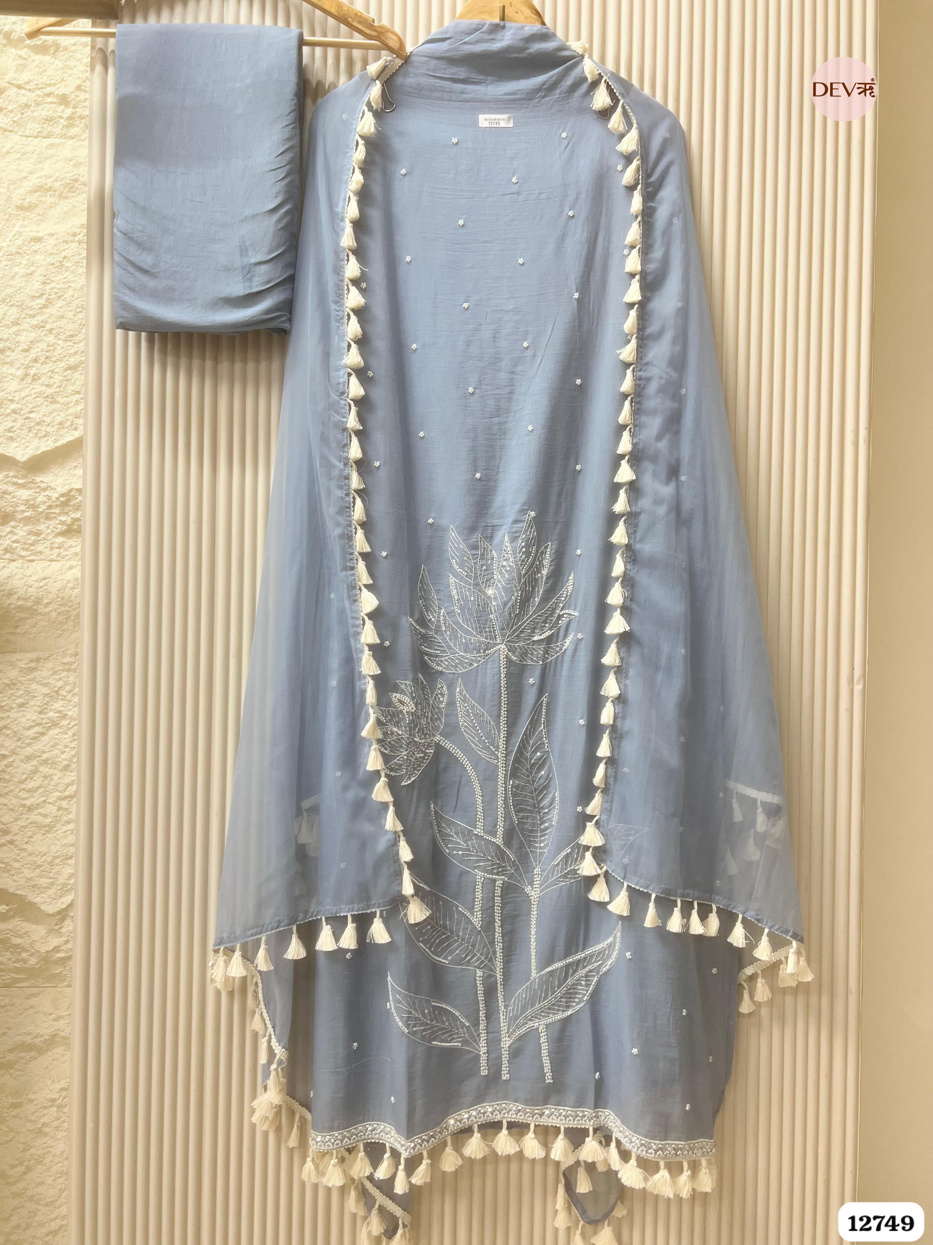 Powder Blue Mul Cotton Embroidered Unstitched 3-Piece Suit (Devri – D.No 12749)