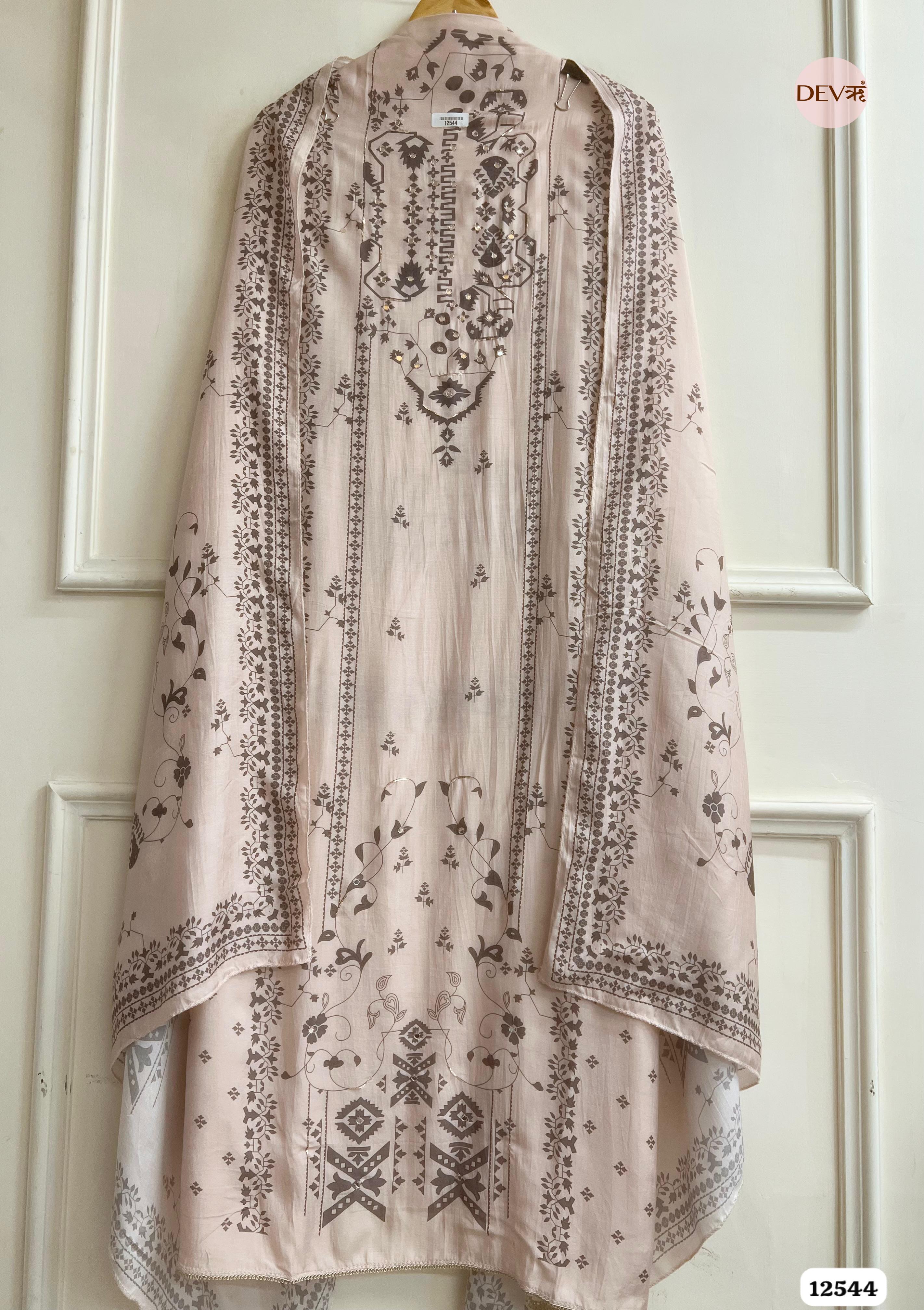 blush pink Muslin Printed Unstitched 3-Piece Suit (Devri – D.No 12544)