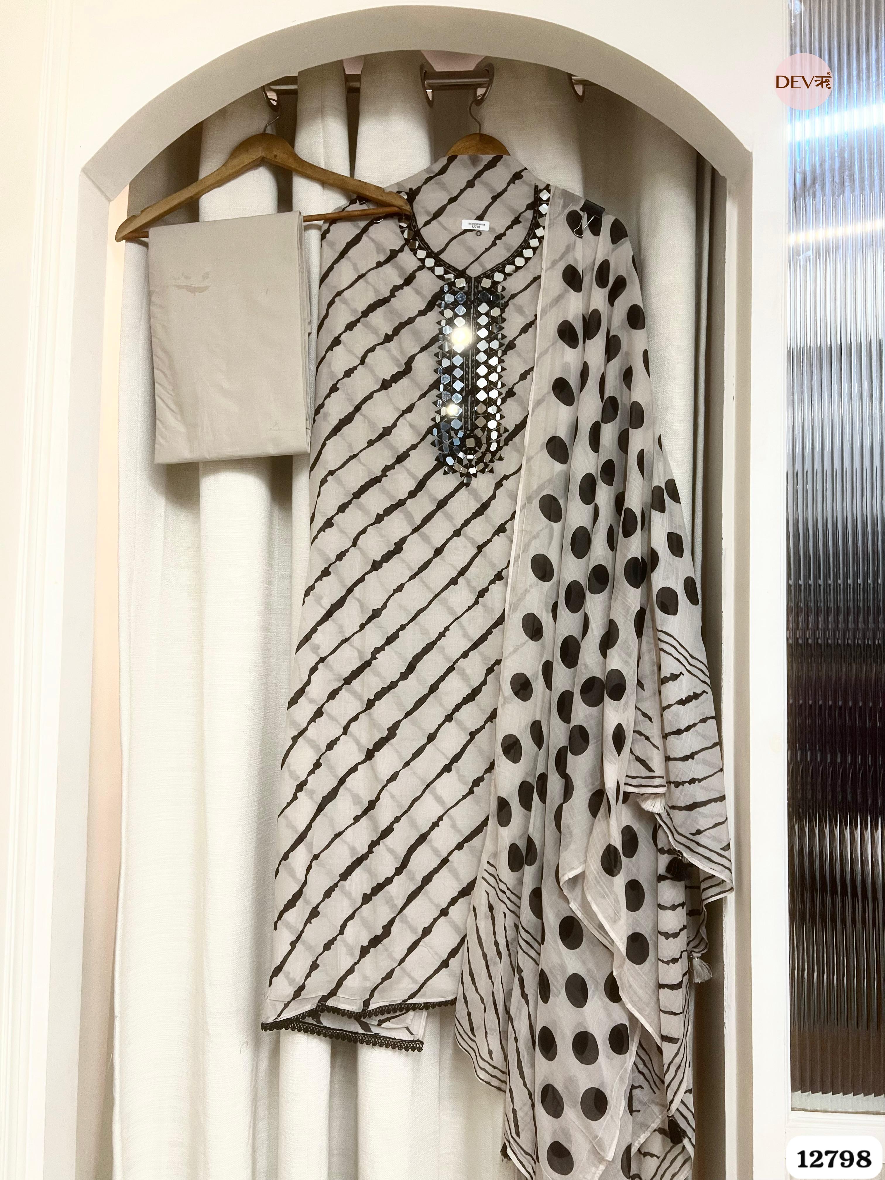 White Mul Chanderi Printed Unstitched 3-Piece Suit (Devri – D.No 12798)
