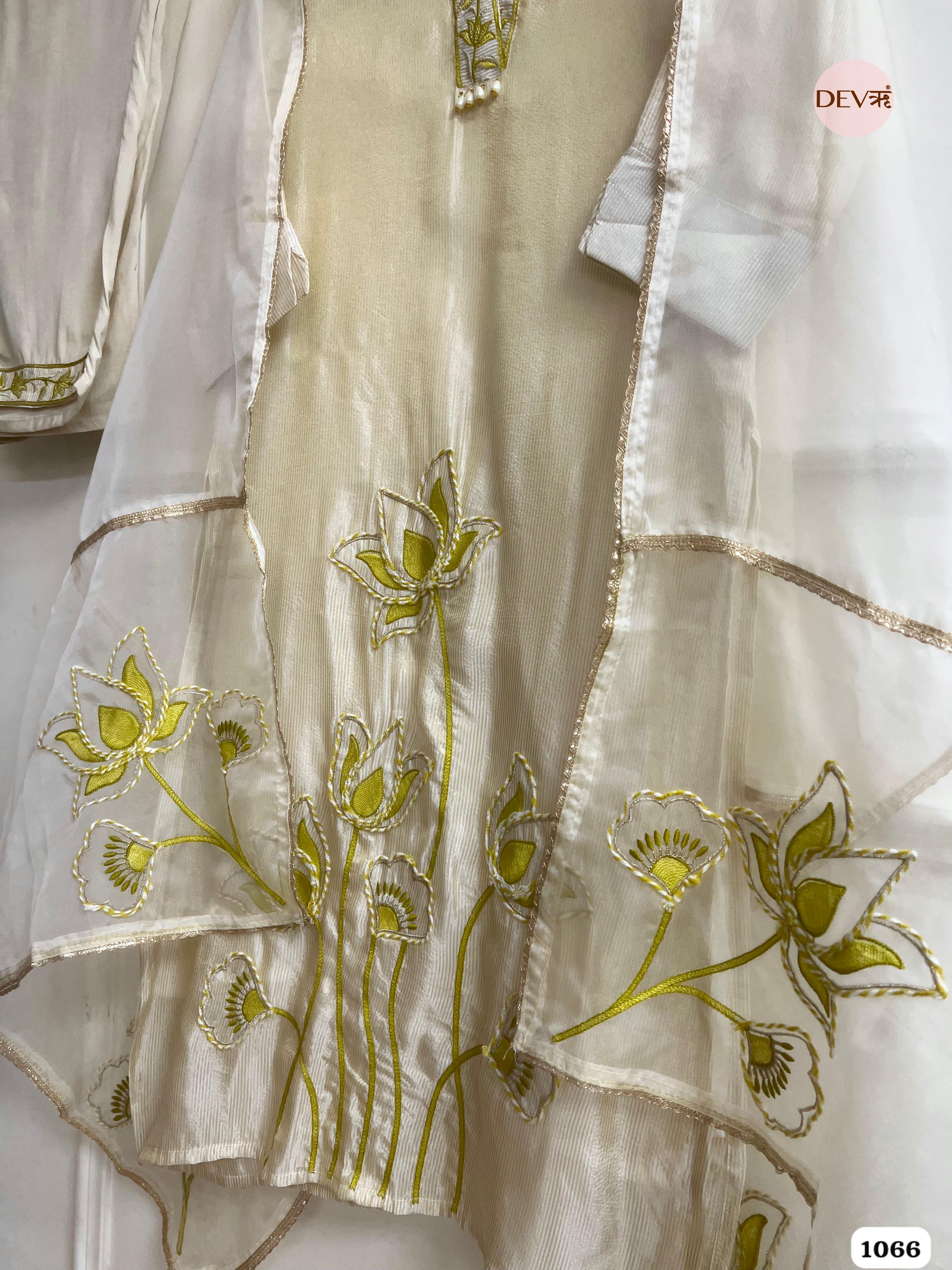 Aaryaa Tissue Silk Hand-Embroidered 3-Piece Set (Devri – D.No 1066)