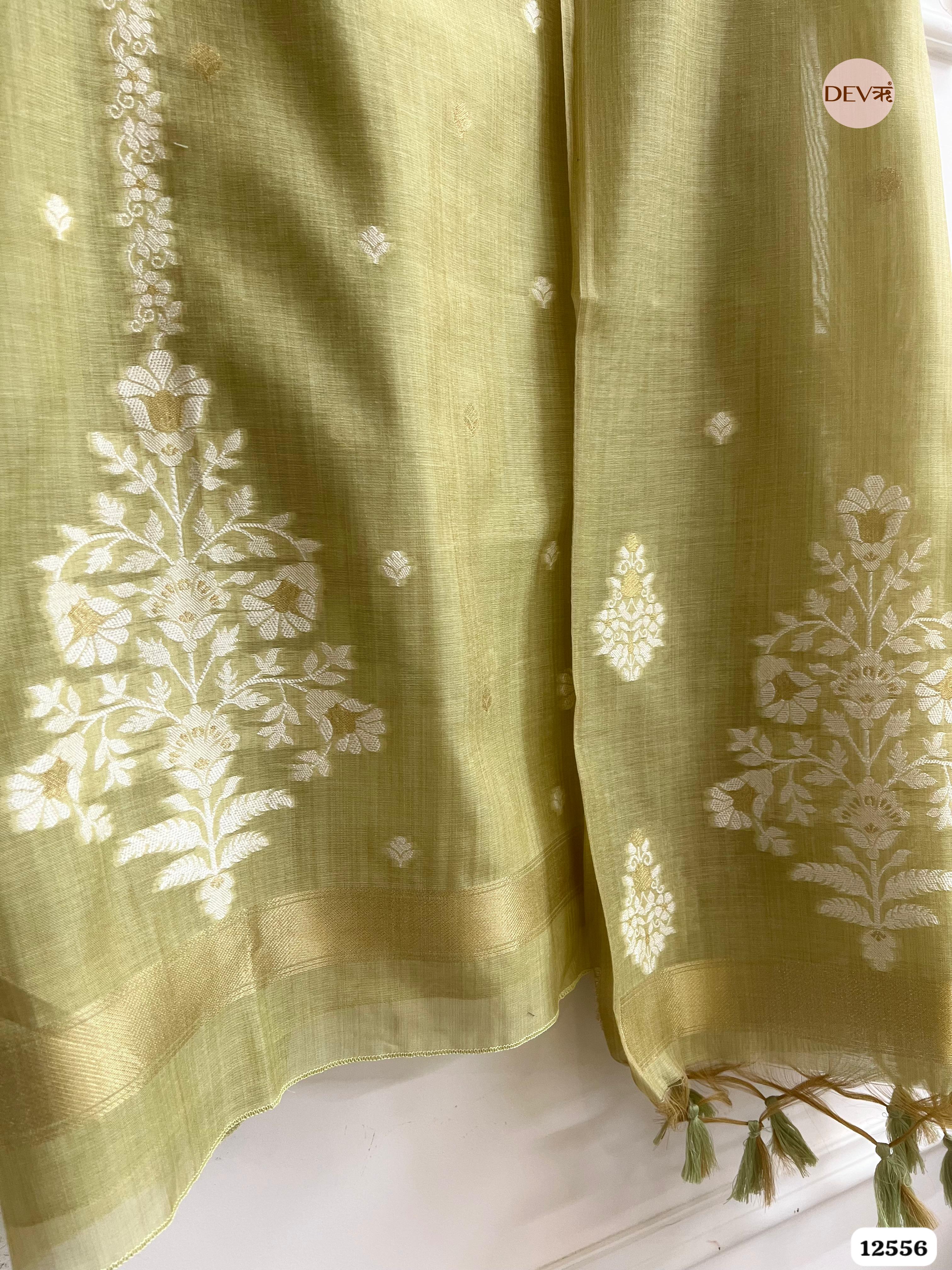 Lime Green Jamdani Embroidered Unstitched 3-Piece Suit (Devri – D.No 12556)