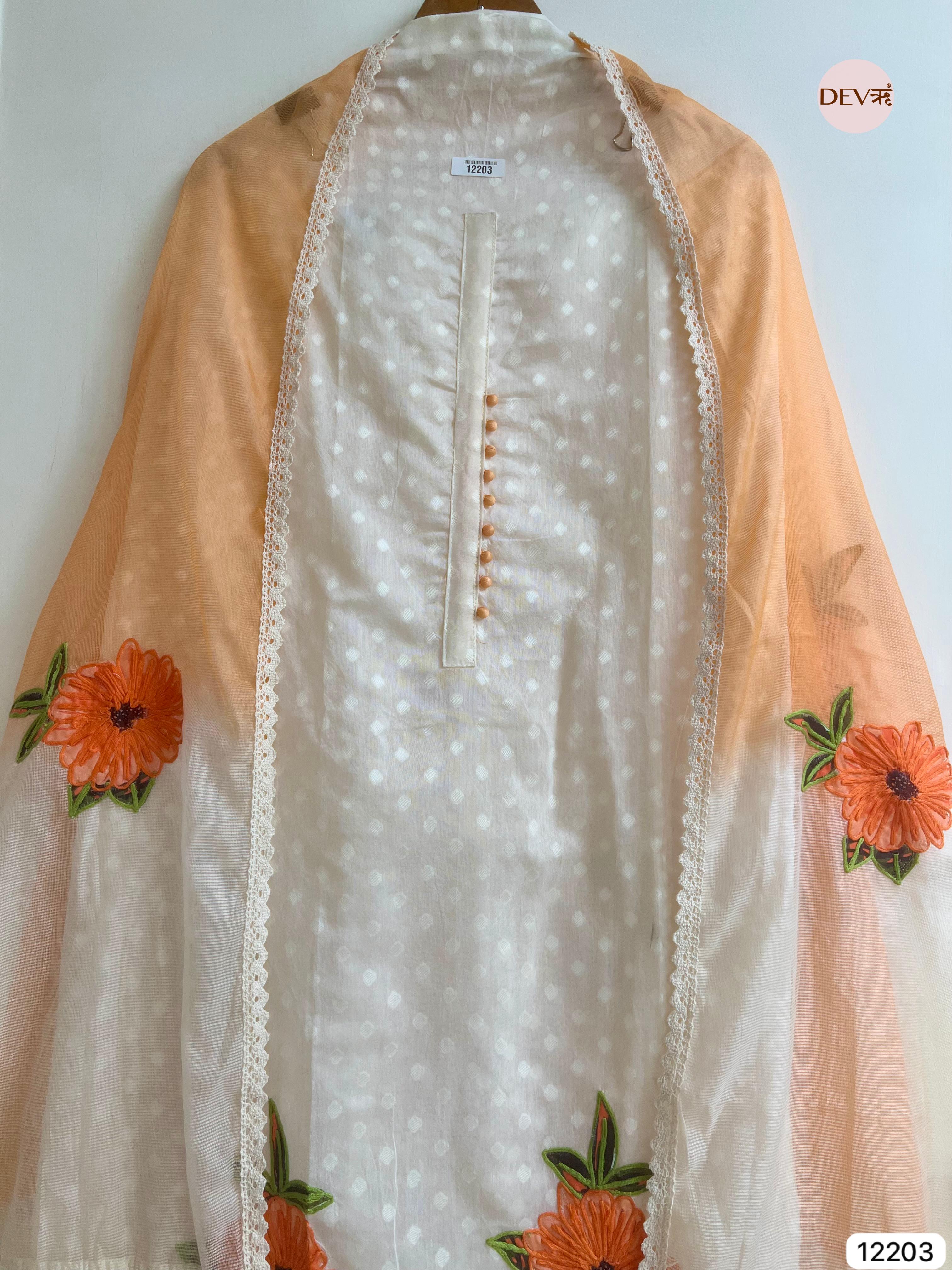 Aarini Mul Chanderi Floral-Embroidered 3-Piece Set (Devri – D.No 12203)