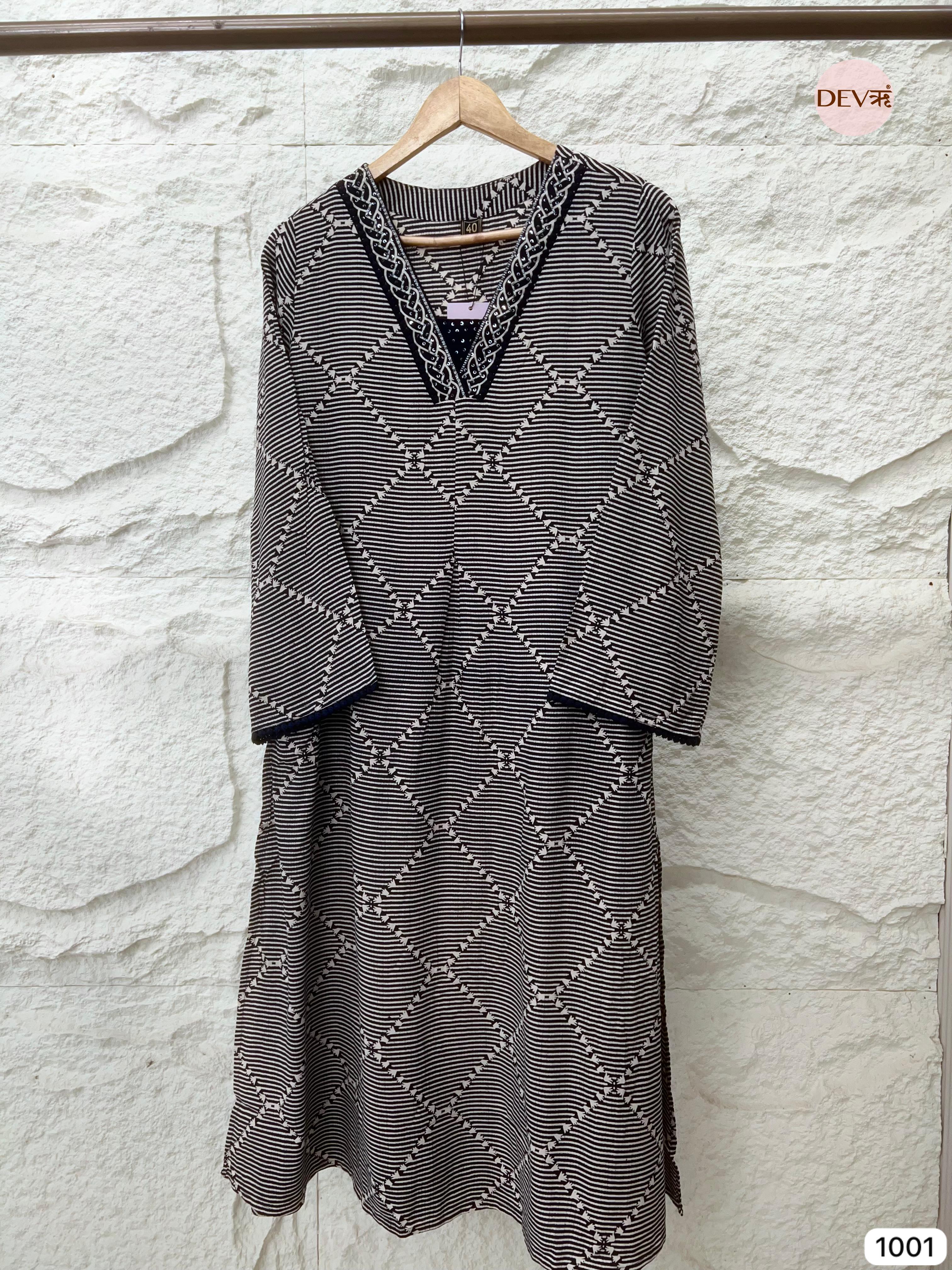 Grey Printed Kurta Set In A Soft german Reyon Blend Fabric {1001}