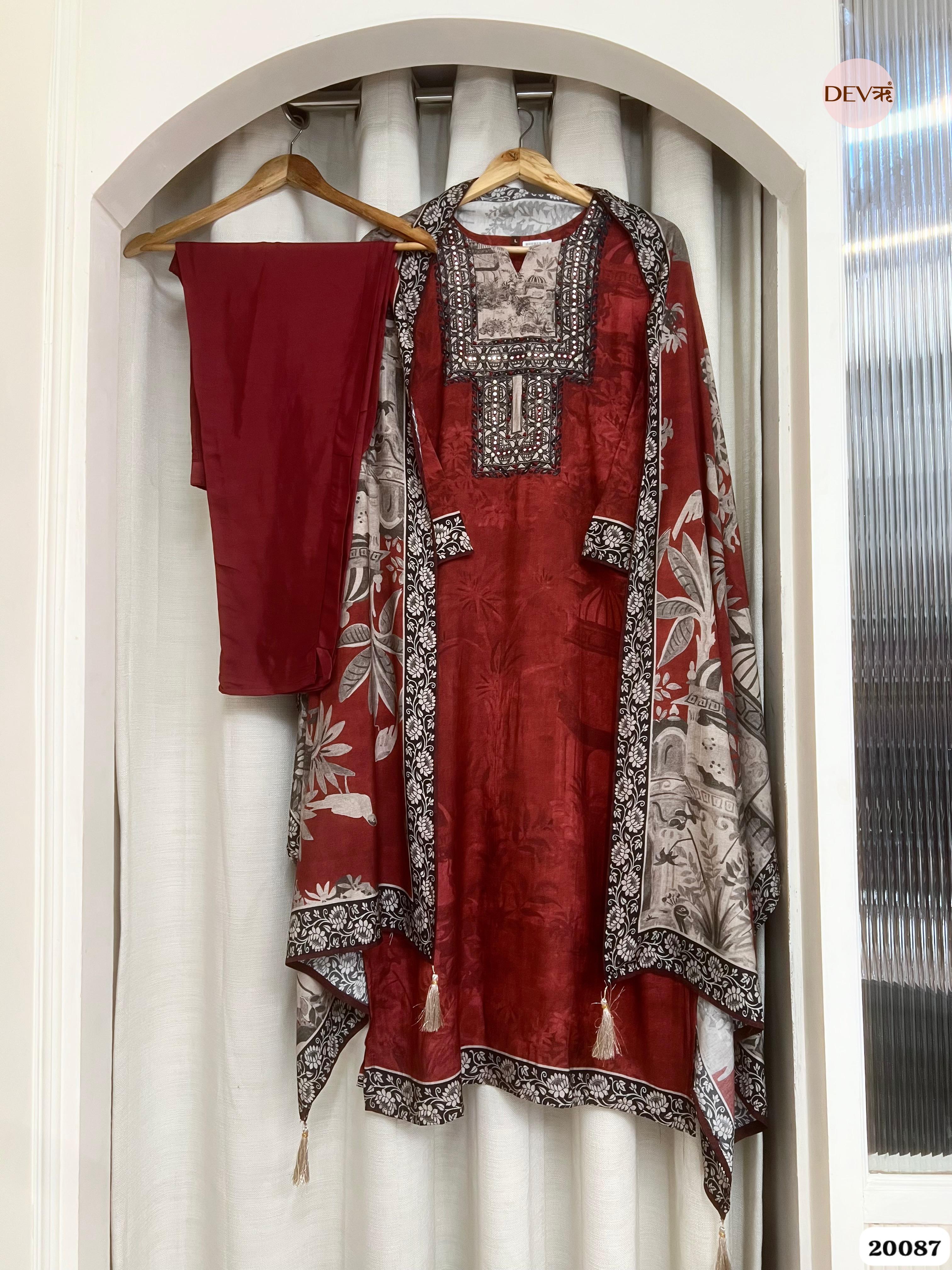 Aaranya Muslin Digital Printed Maroon 3-Piece Set (Devri – D.No 20087)