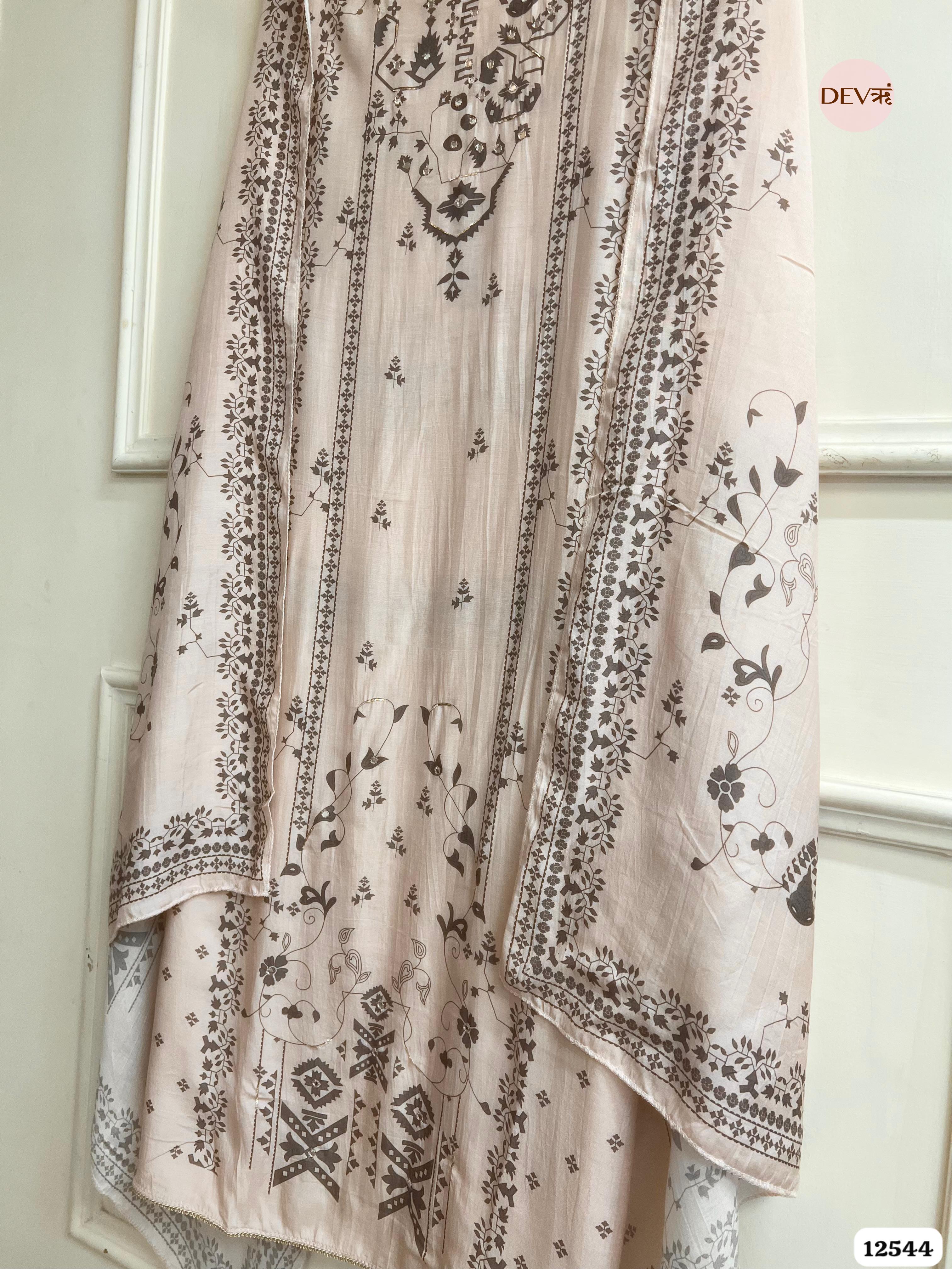 blush pink Muslin Printed Unstitched 3-Piece Suit (Devri – D.No 12544)
