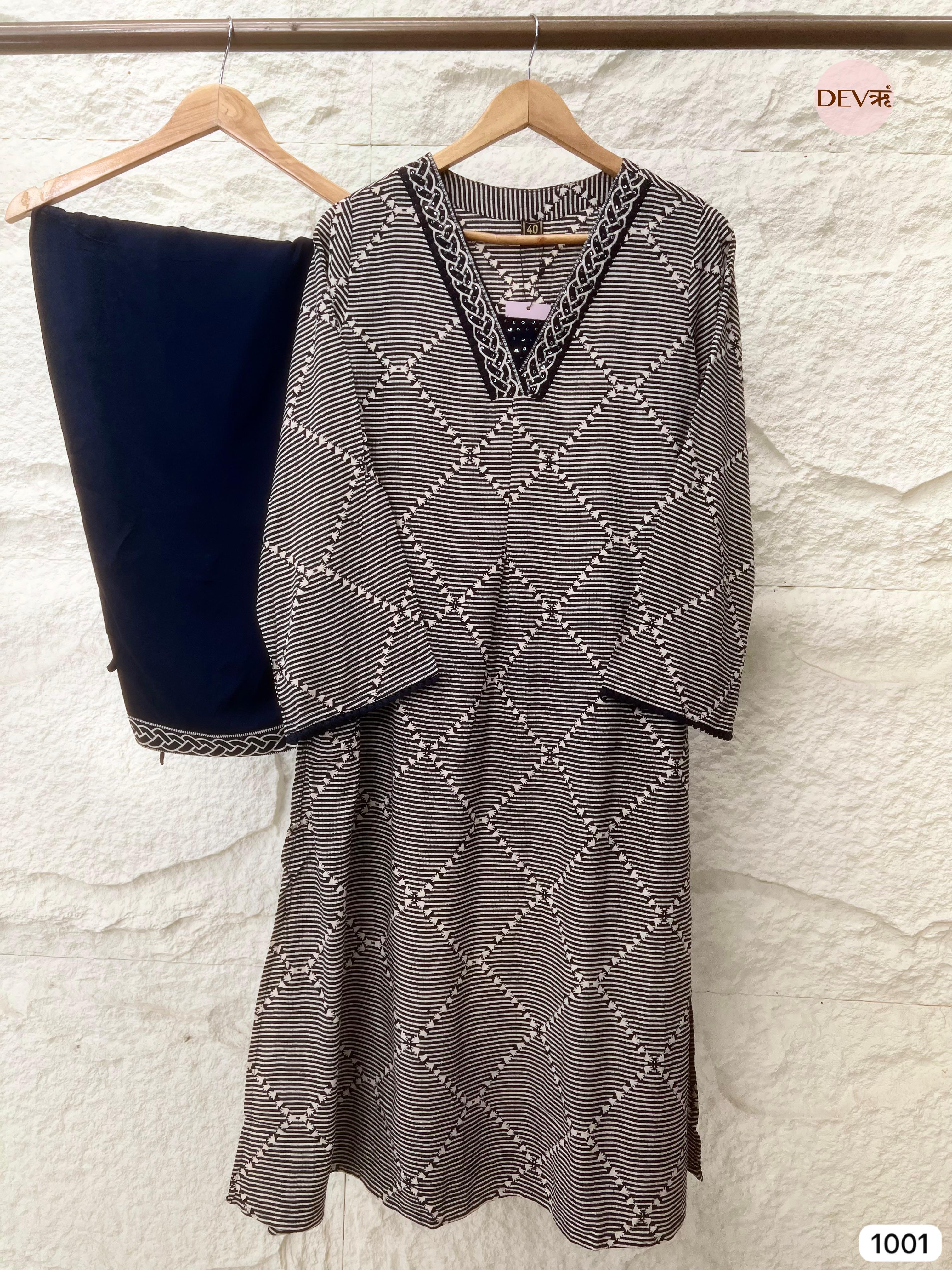 Grey Printed Kurta Set In A Soft german Reyon Blend Fabric {1001}