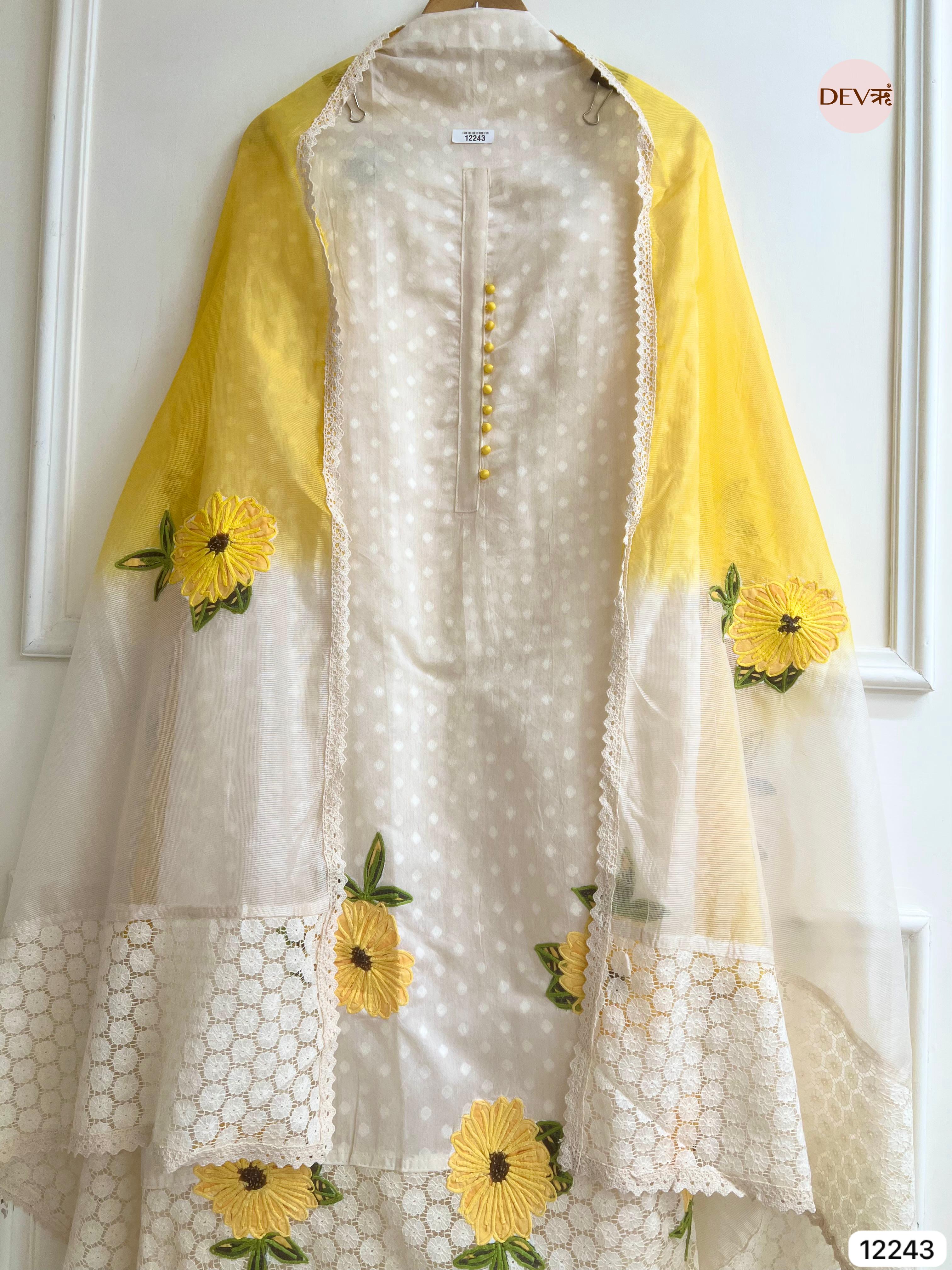 Aarini Mul Chanderi Floral-Embroidered 3-Piece Set (Devri – D.No 12243)