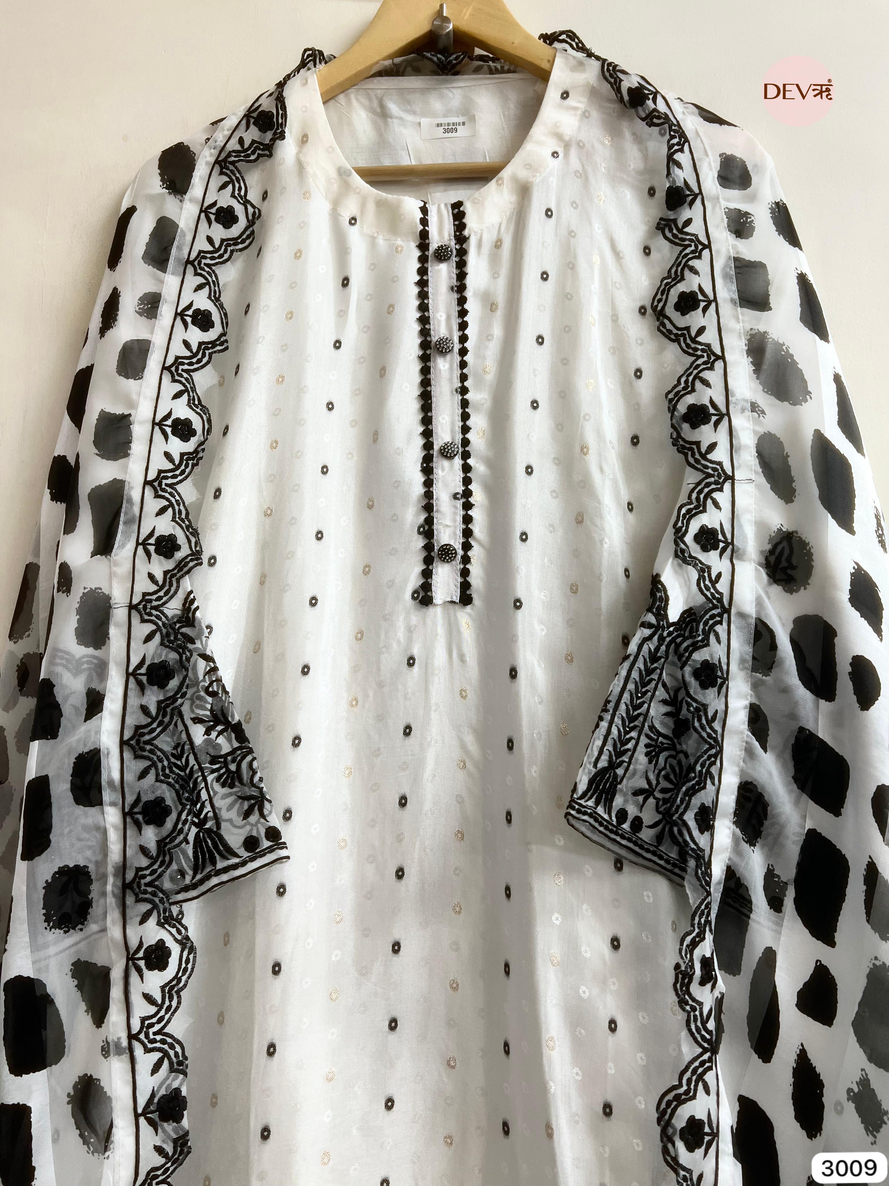 White Muslin Embroidered Unstitched 3-Piece Suit (Devri – D.No 3009)
