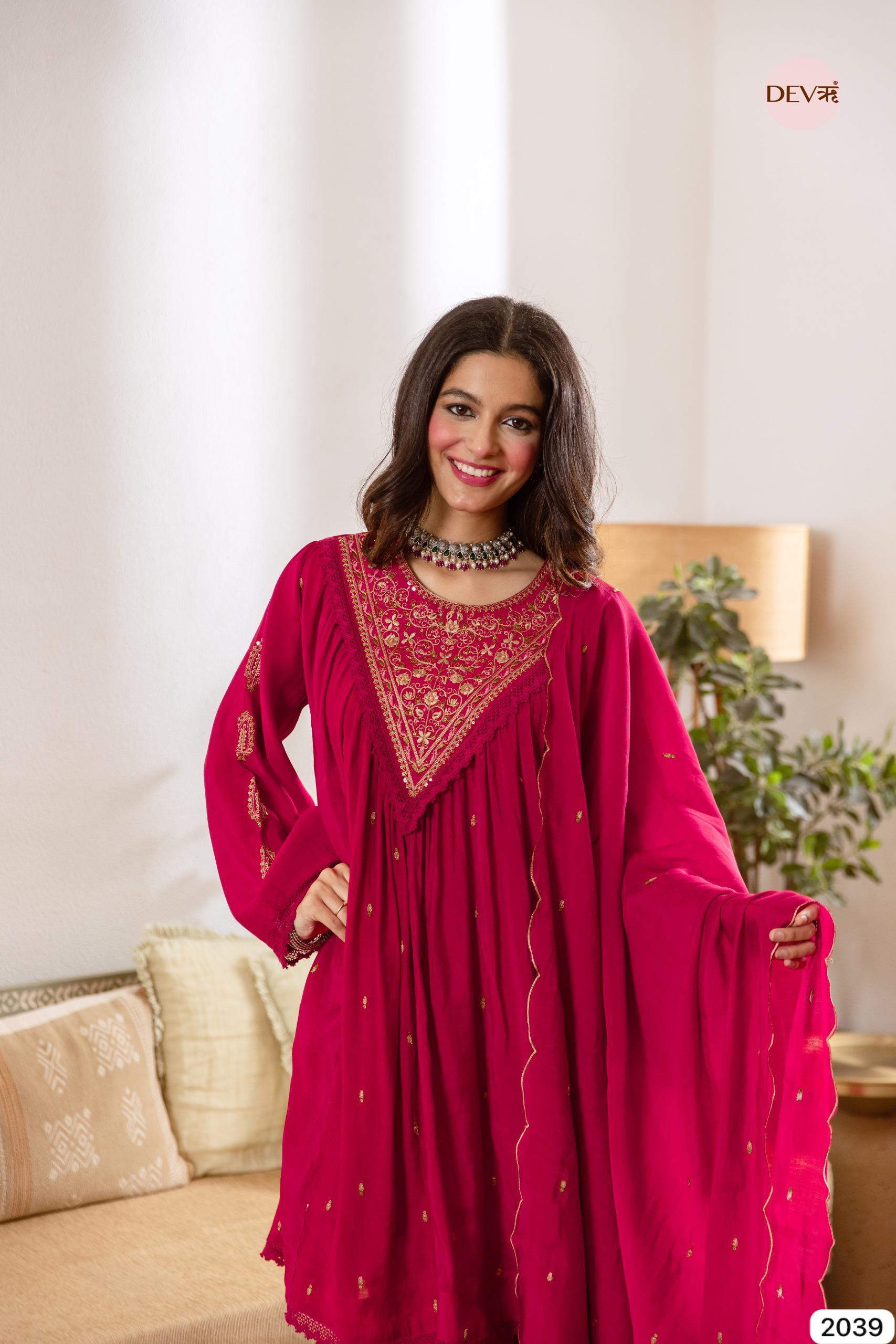 Vasundhra Mul Chanderi Embroidered Magenta 3-Piece Set (Devri – D.No 2039)