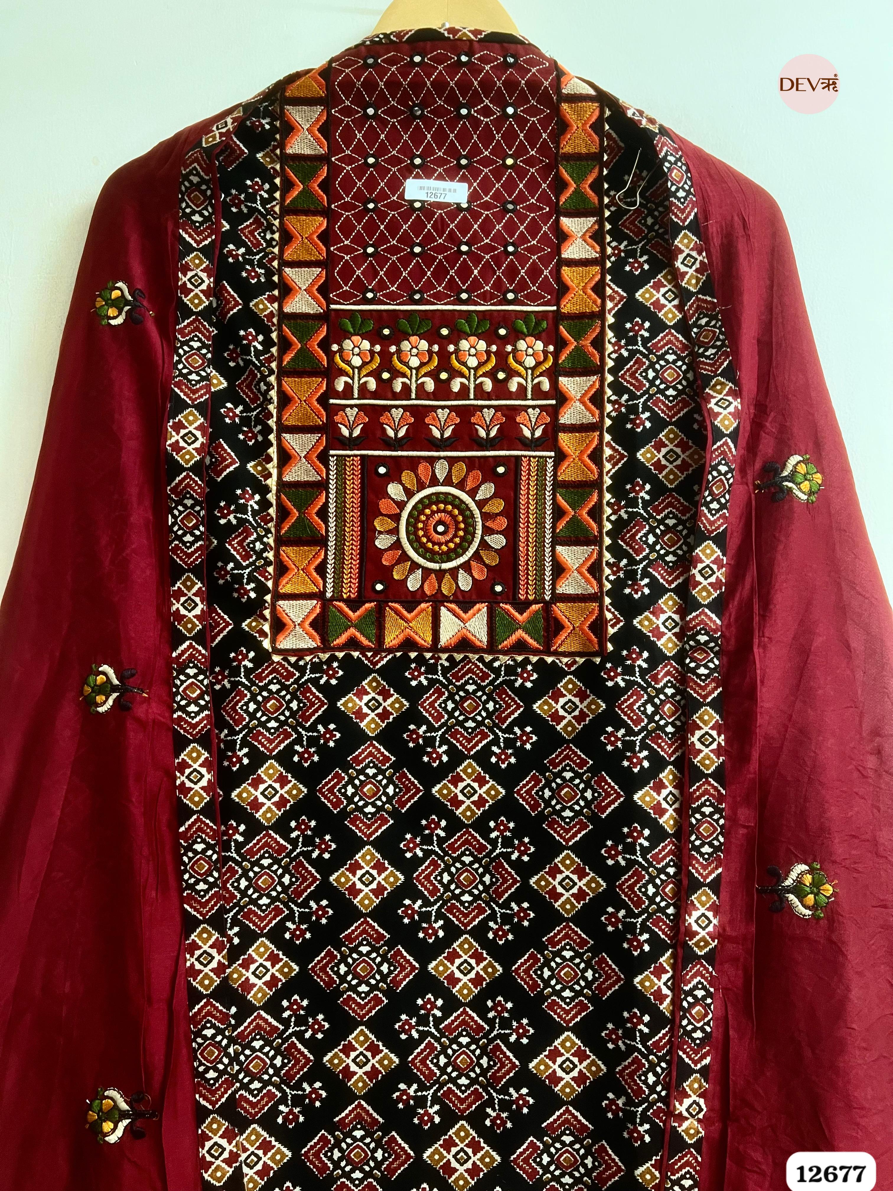 Maroon Modal Silk Printed Unstitched 3-Piece Suit (Devri – D.No 12677)