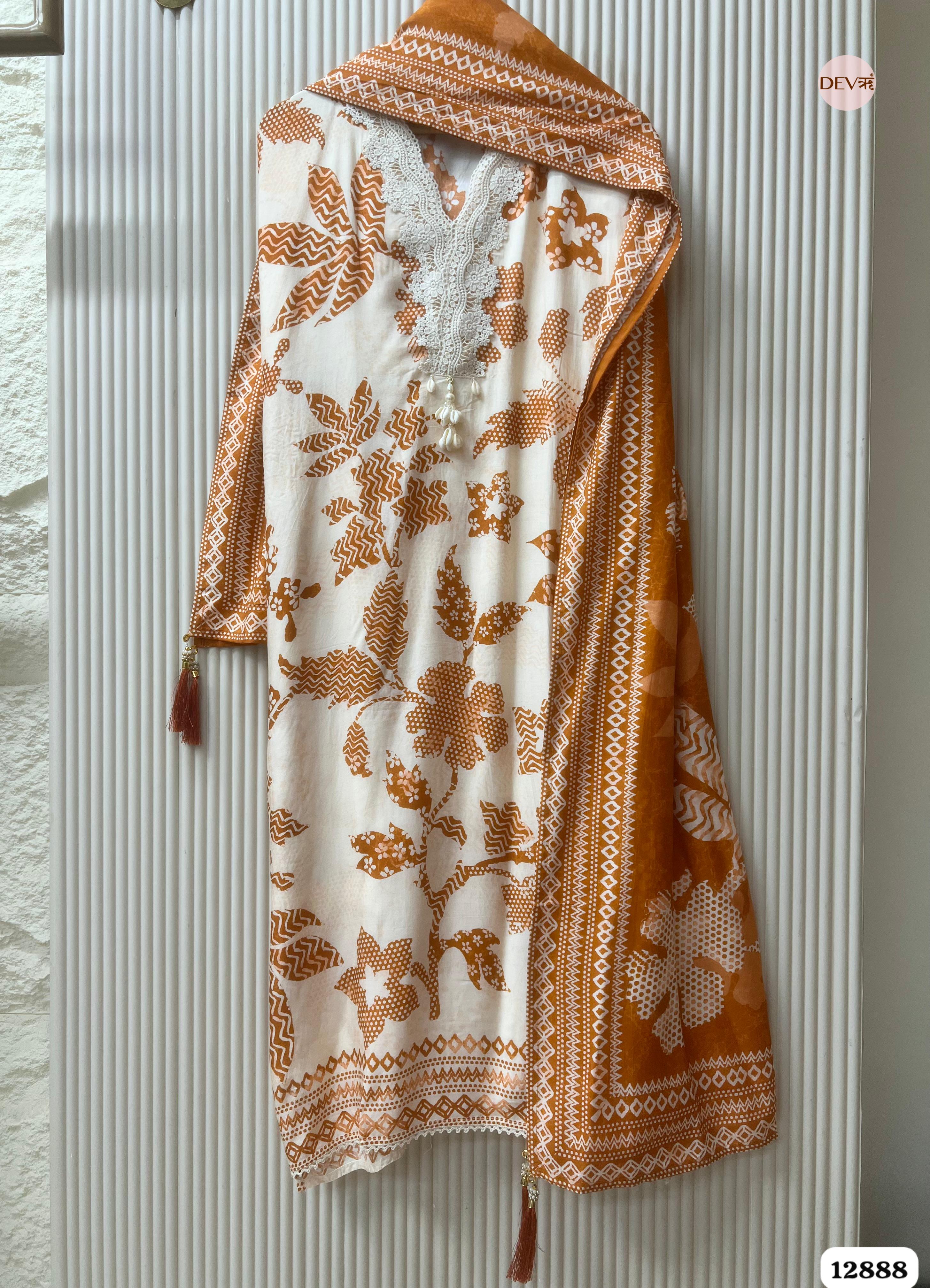 Cream Muslin Printed Unstitched 3-Piece Suit (Devri – D.No 12888)