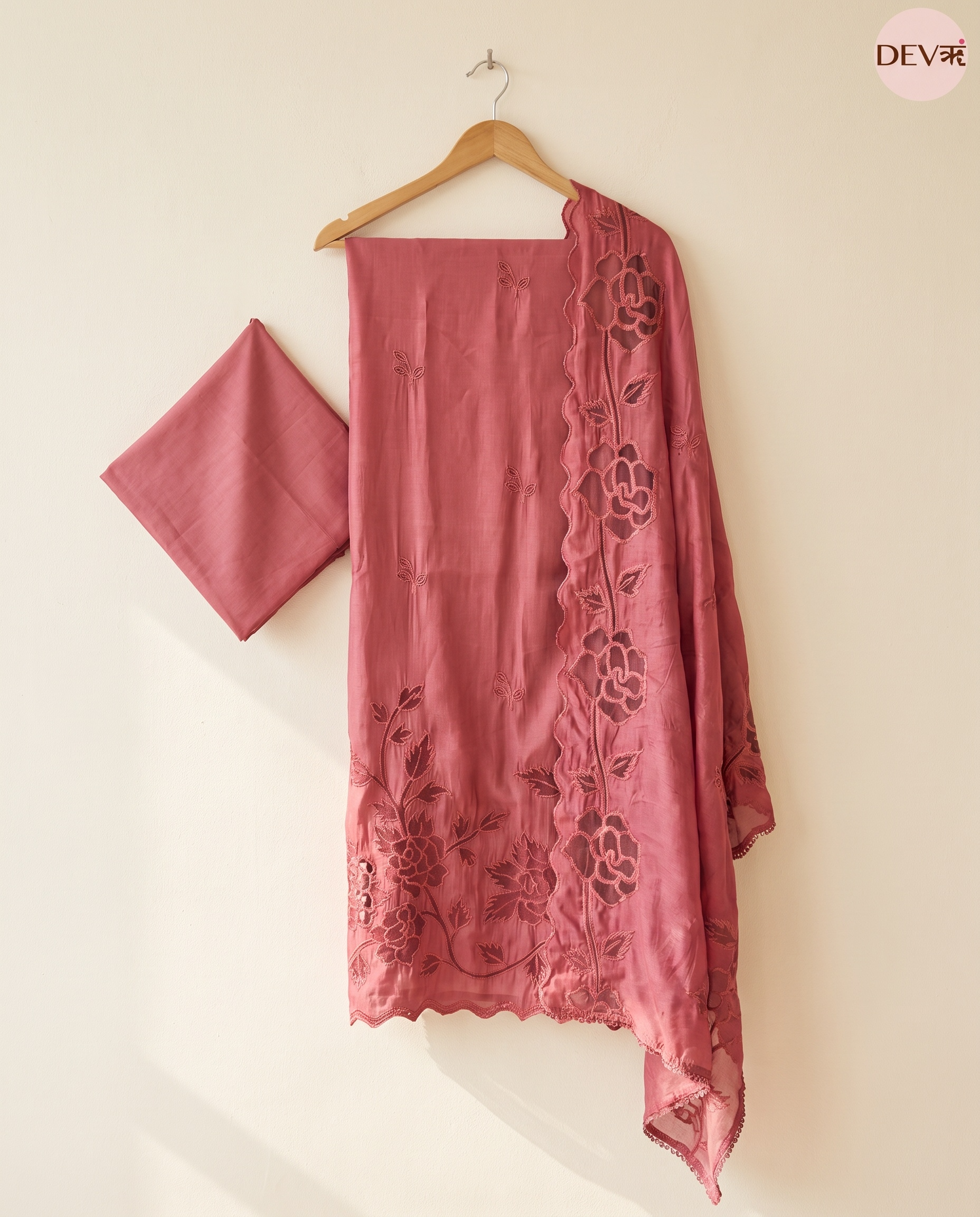 Pink Mul Chanderi Embroidered Unstitched 3-Piece Suit (Devri – D.No 13437)