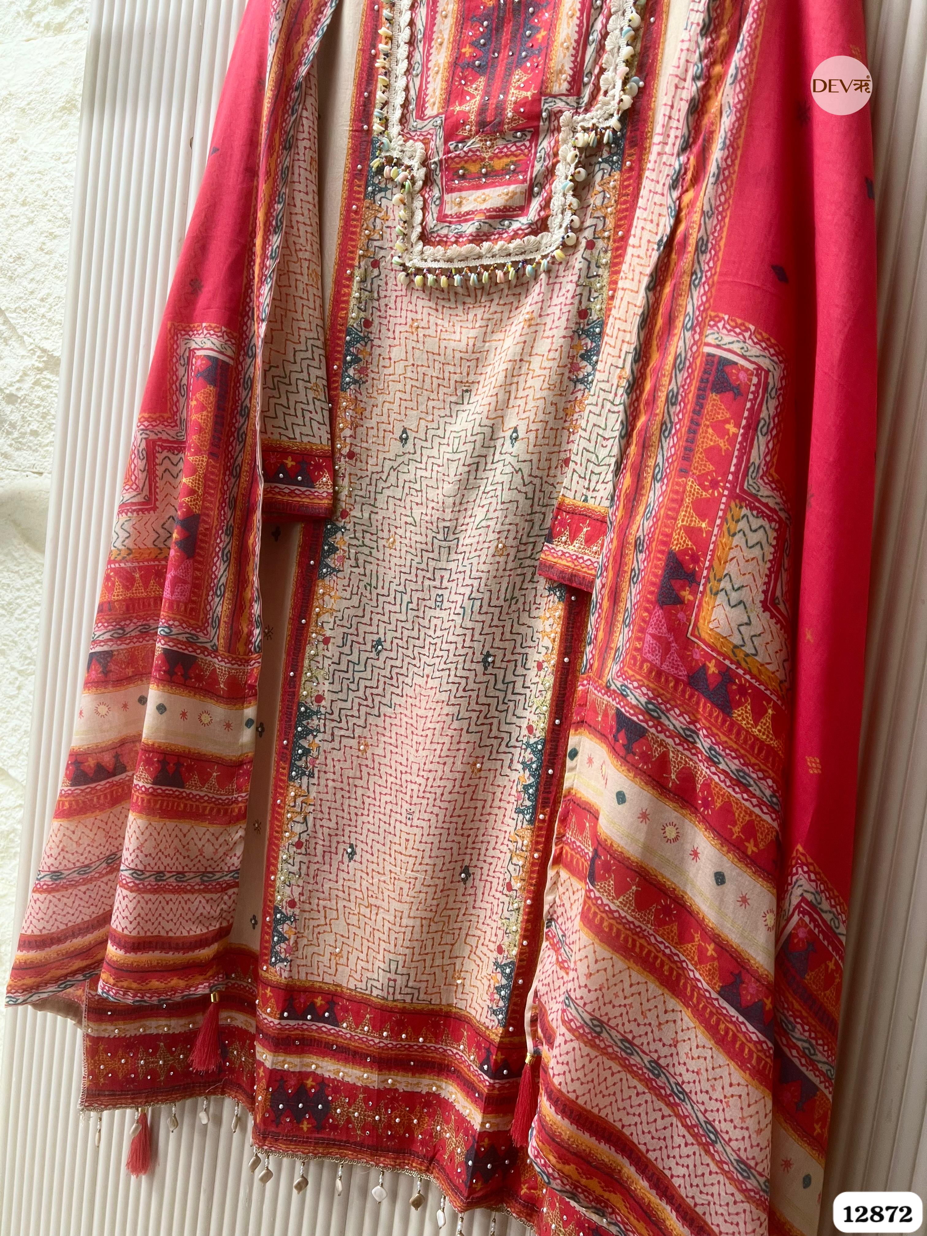 Pink Mul Cotton Printed Unstitched 3-Piece Suit (Devri – D.No 12872)