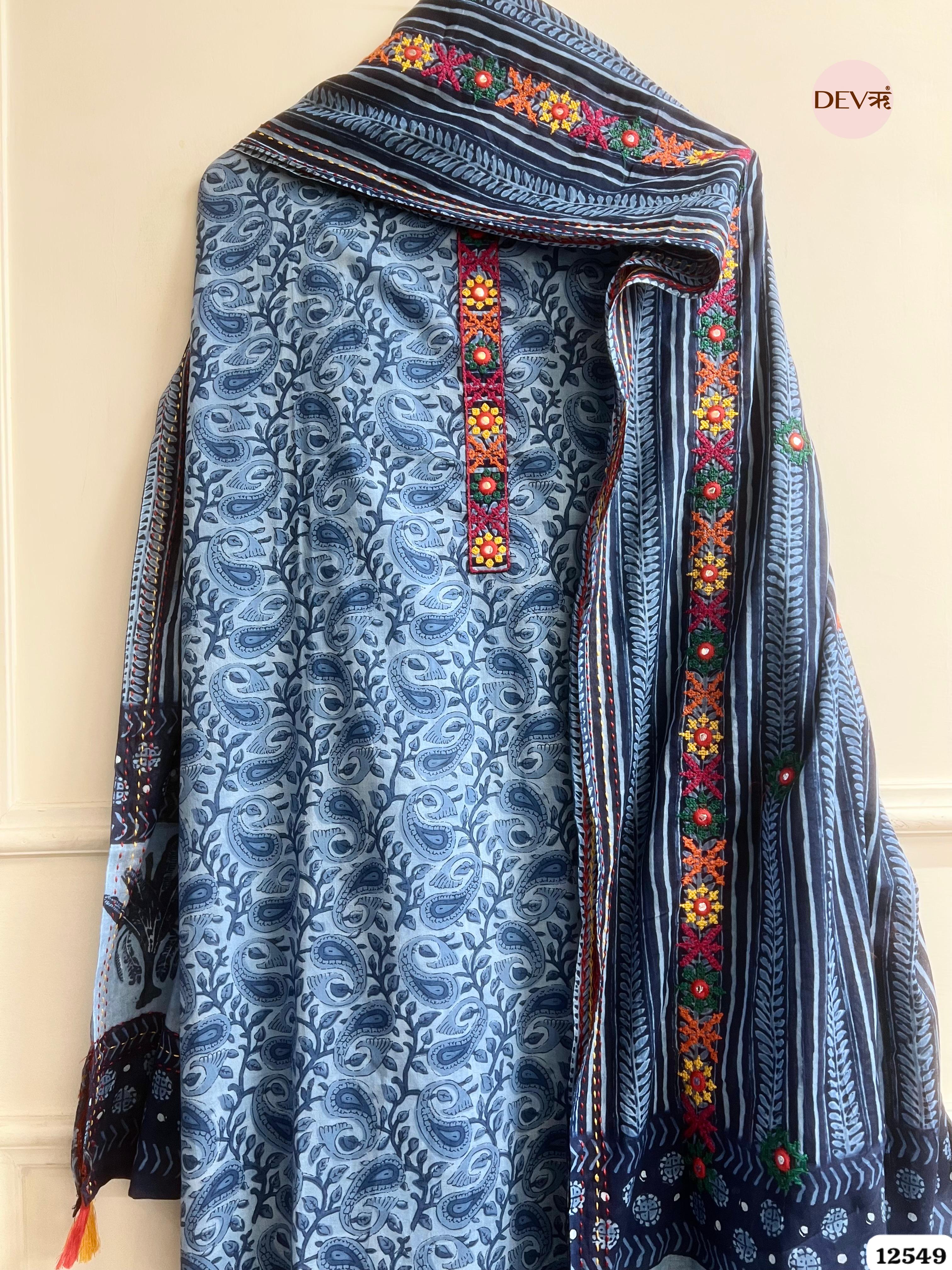 Blue Pure Cotton Printed Unstitched 3-Piece Suit (Devri – D.No 12549)