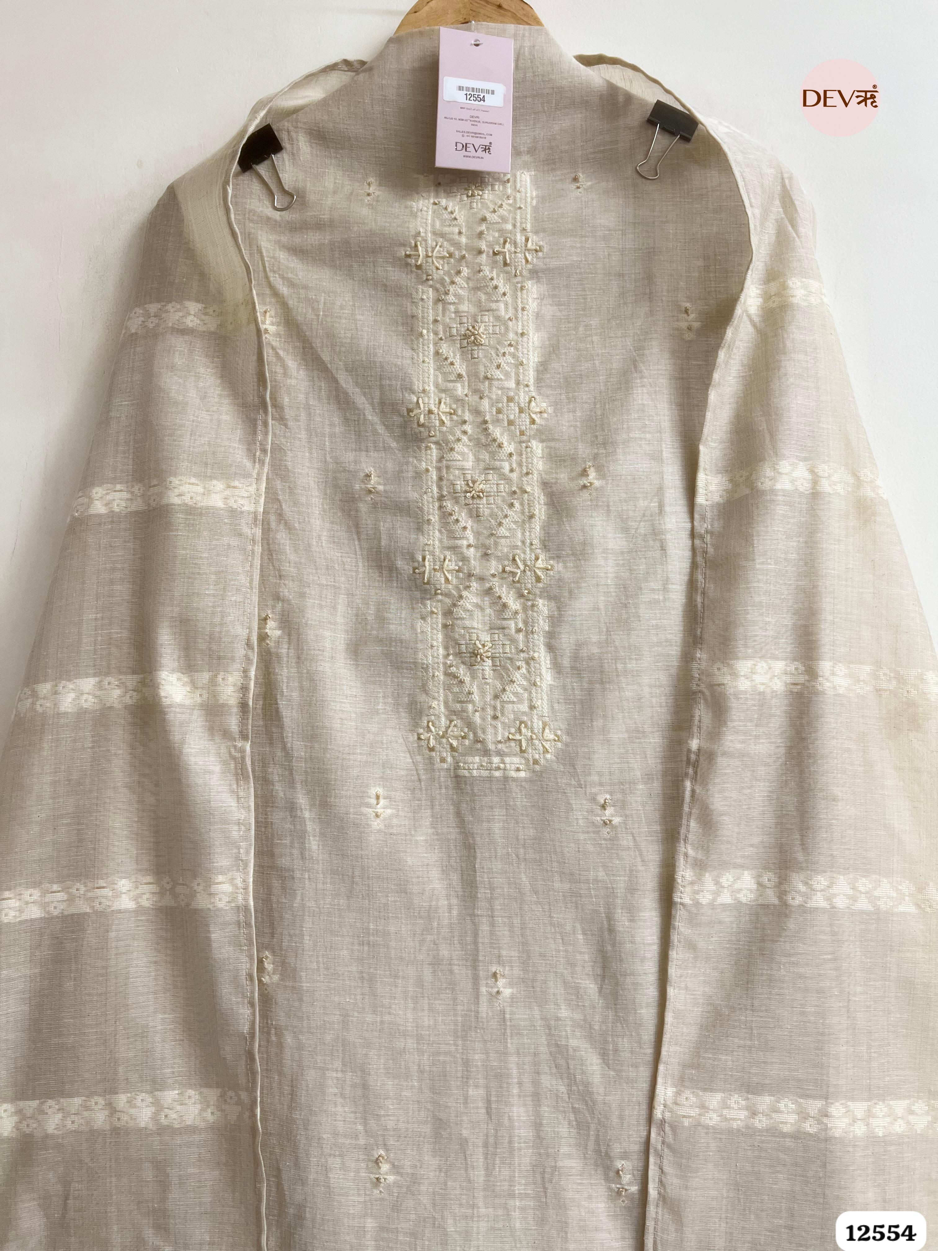 Ivory Mul Chanderi Embroidered Unstitched 3-Piece Suit (Devri – D.No 12554)
