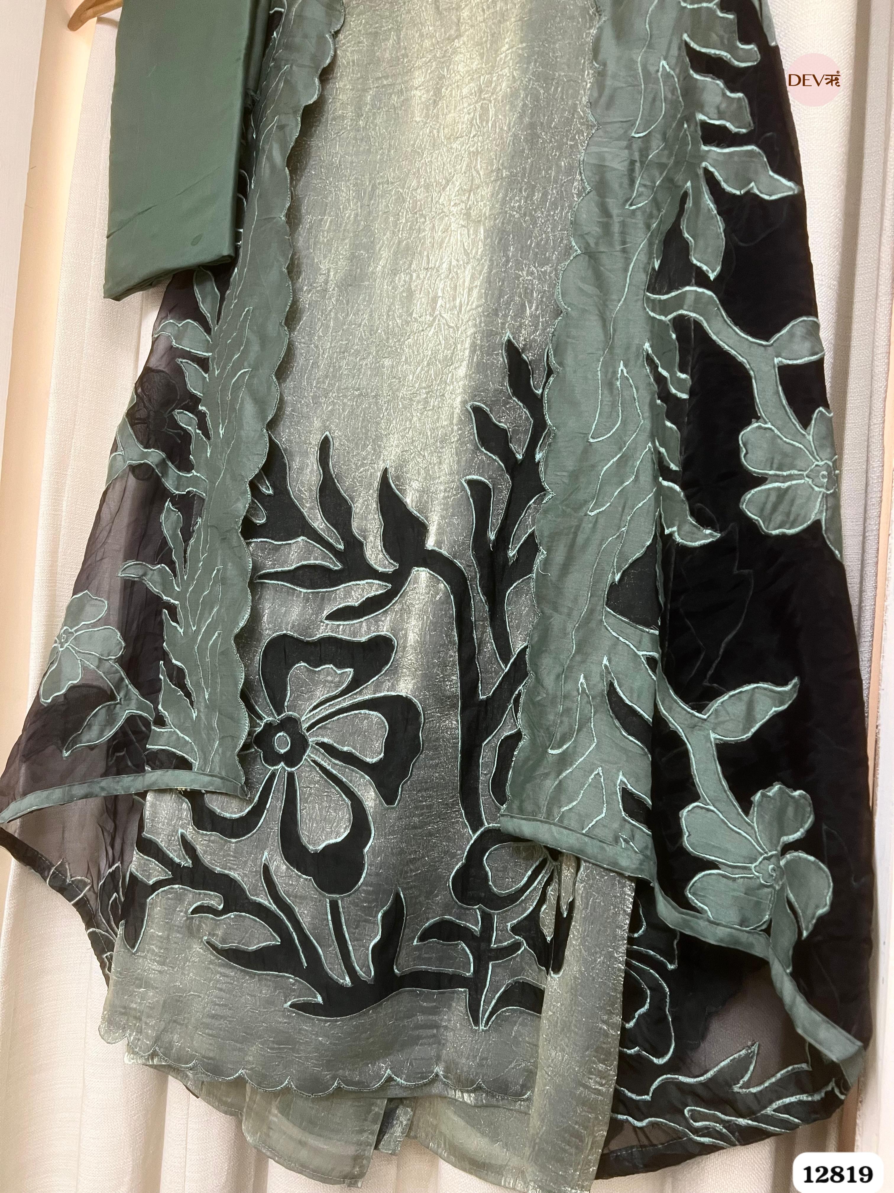 Green Crush Tissue Silk Embroidered Unstitched 3-Piece Suit (Devri – D.No 12819)