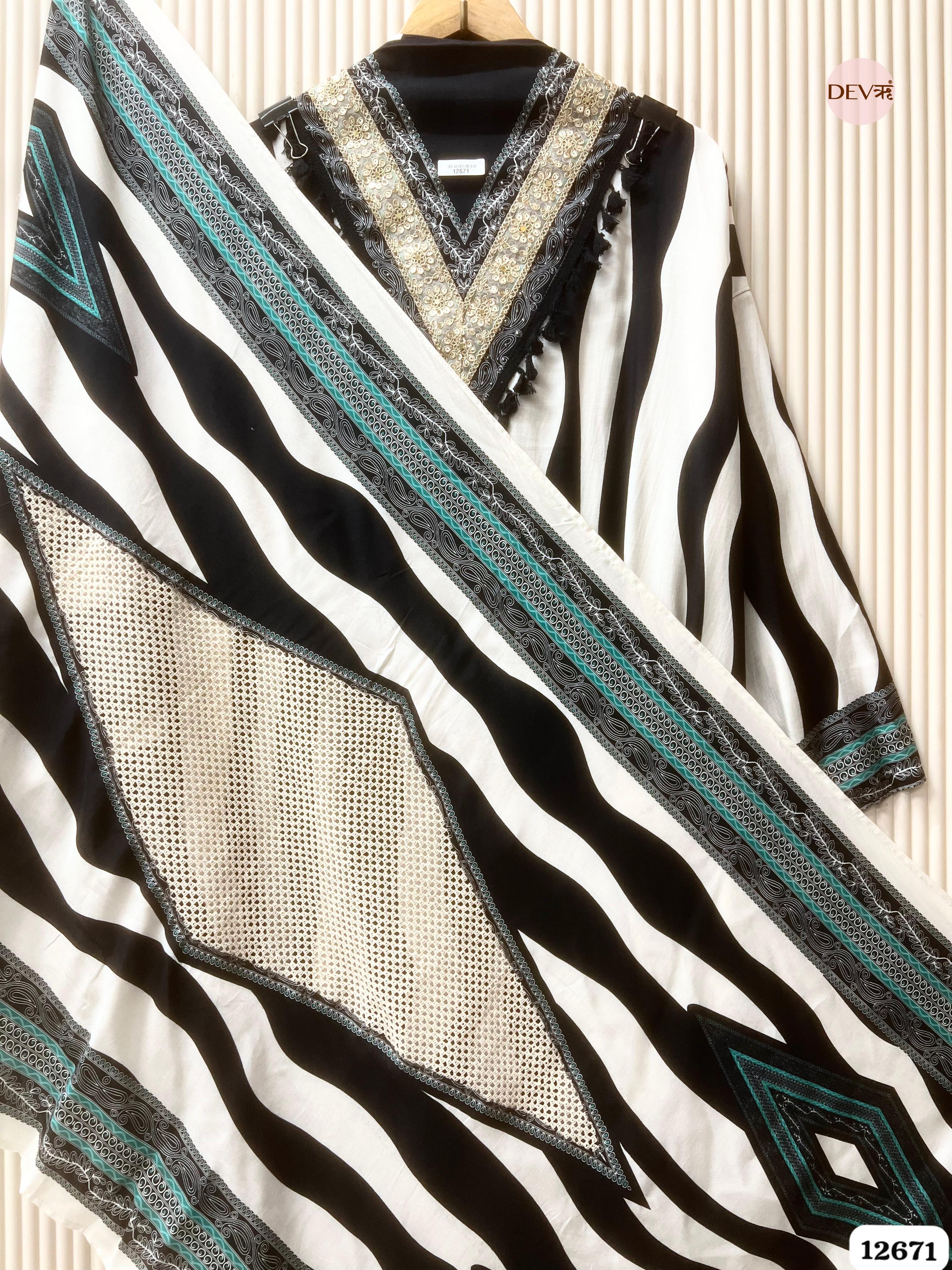 Black and White Muslin Geometric Unstitched 3-Piece Suit (Devri – D.No 12671)