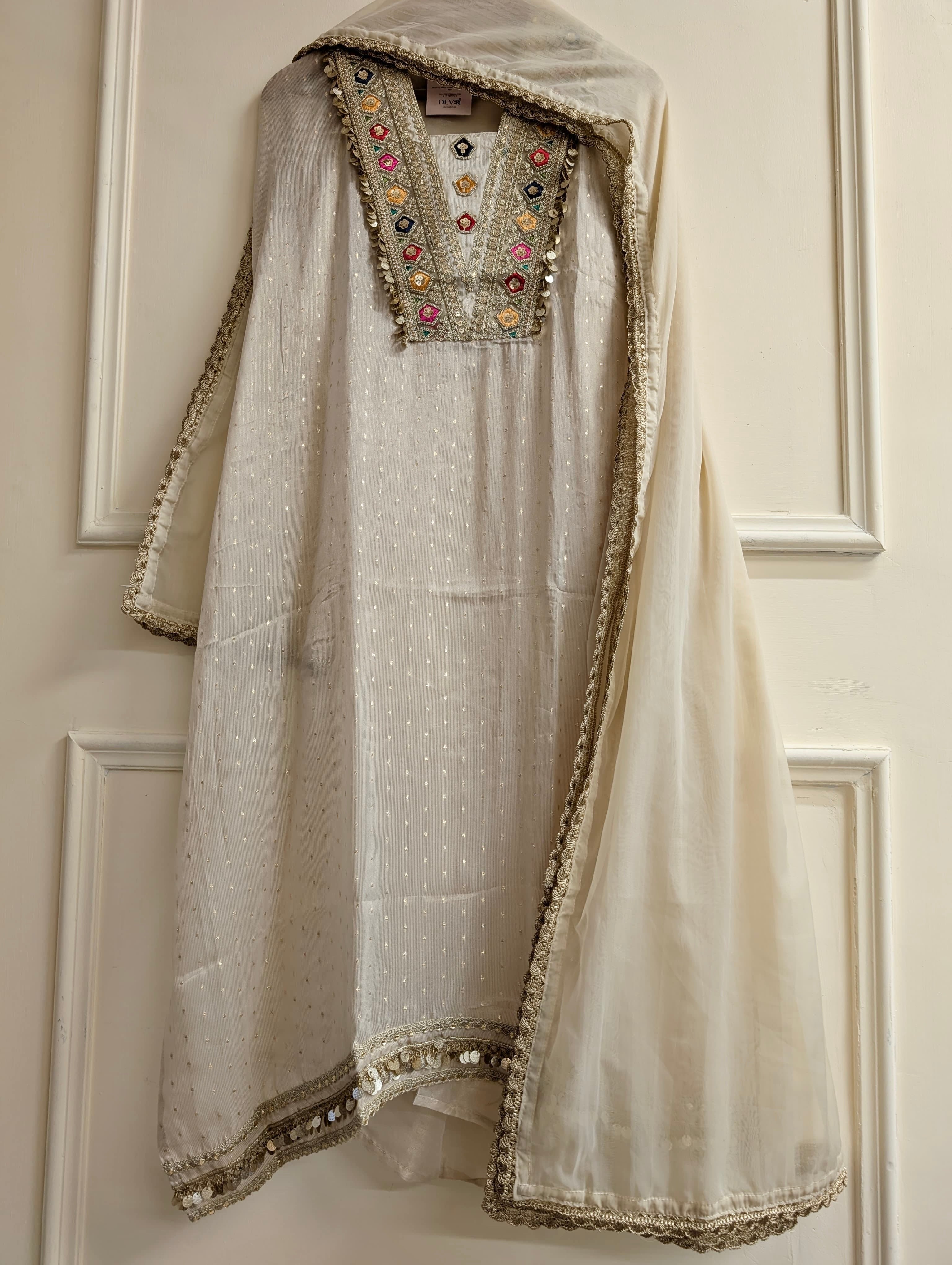 Off White Pure tissue silk Embroidered Unstitched 3-Piece Suit (Devri – D.No 13764)