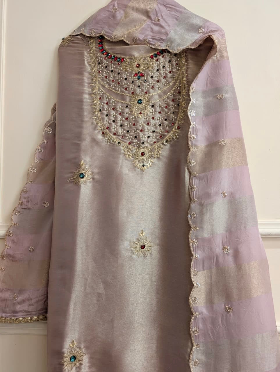 Lavender Pure Tissue Giraffe Silk Embroidered Unstitched 3-Piece Suit (Devri – D.No 13811)