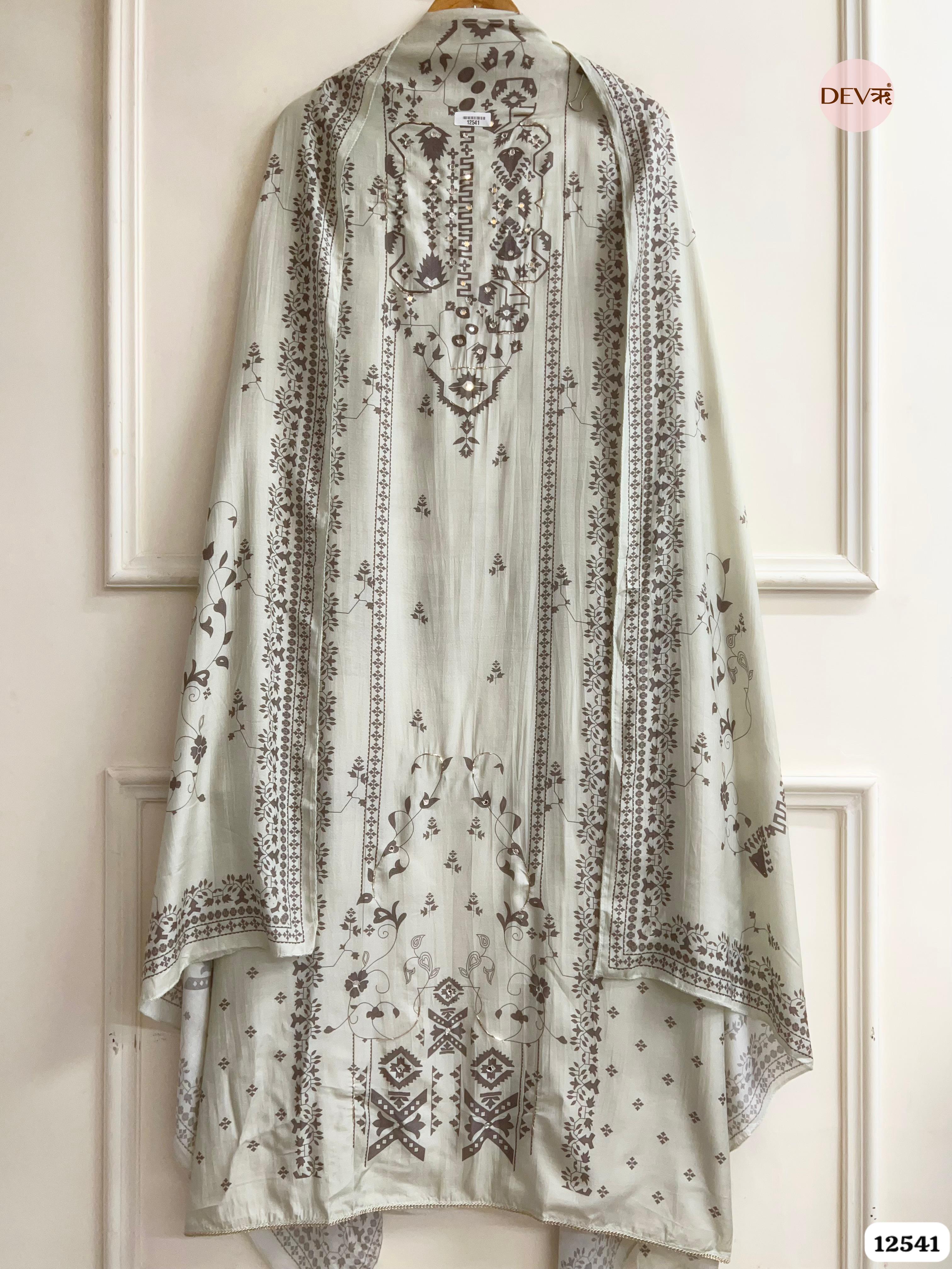 mint green Muslin Digital Printed Unstitched 3-Piece Suit (Devri – D.No. 12541)