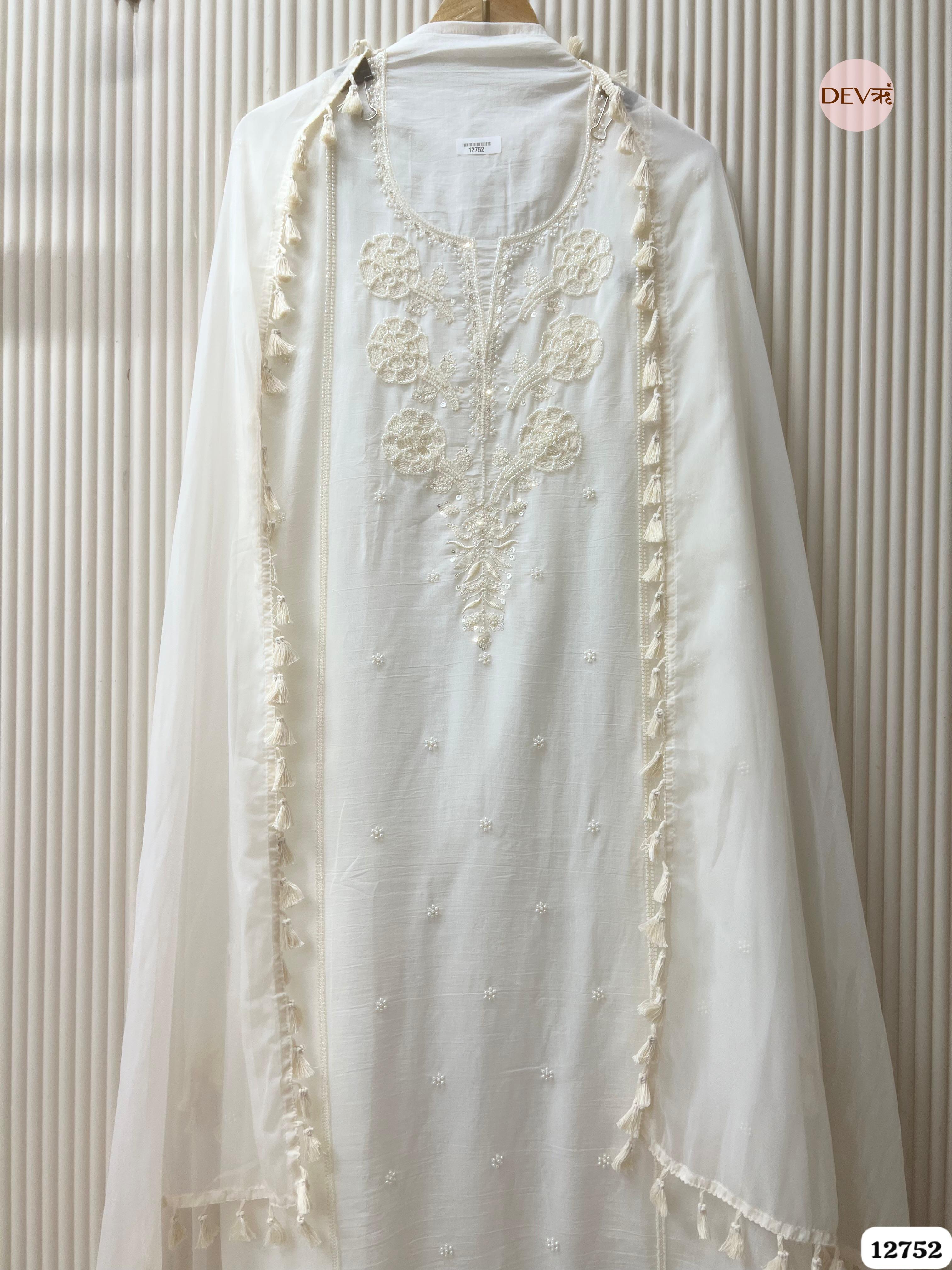 White Mul Cotton Embroidered Unstitched 3-Piece Suit (Devri – D.No 12752)