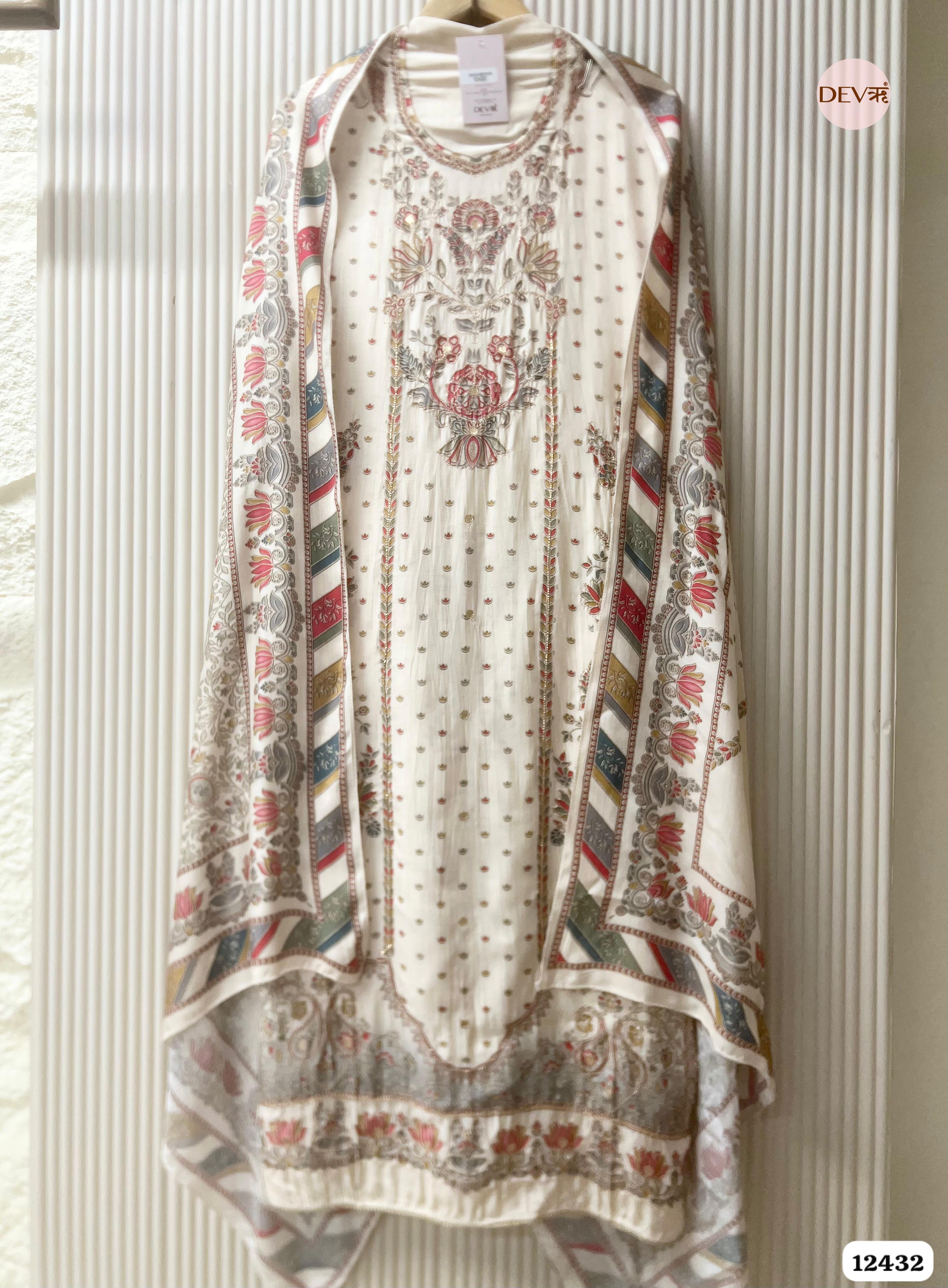 Ivory Muslin Printed Unstitched 3-Piece Suit -(12432)