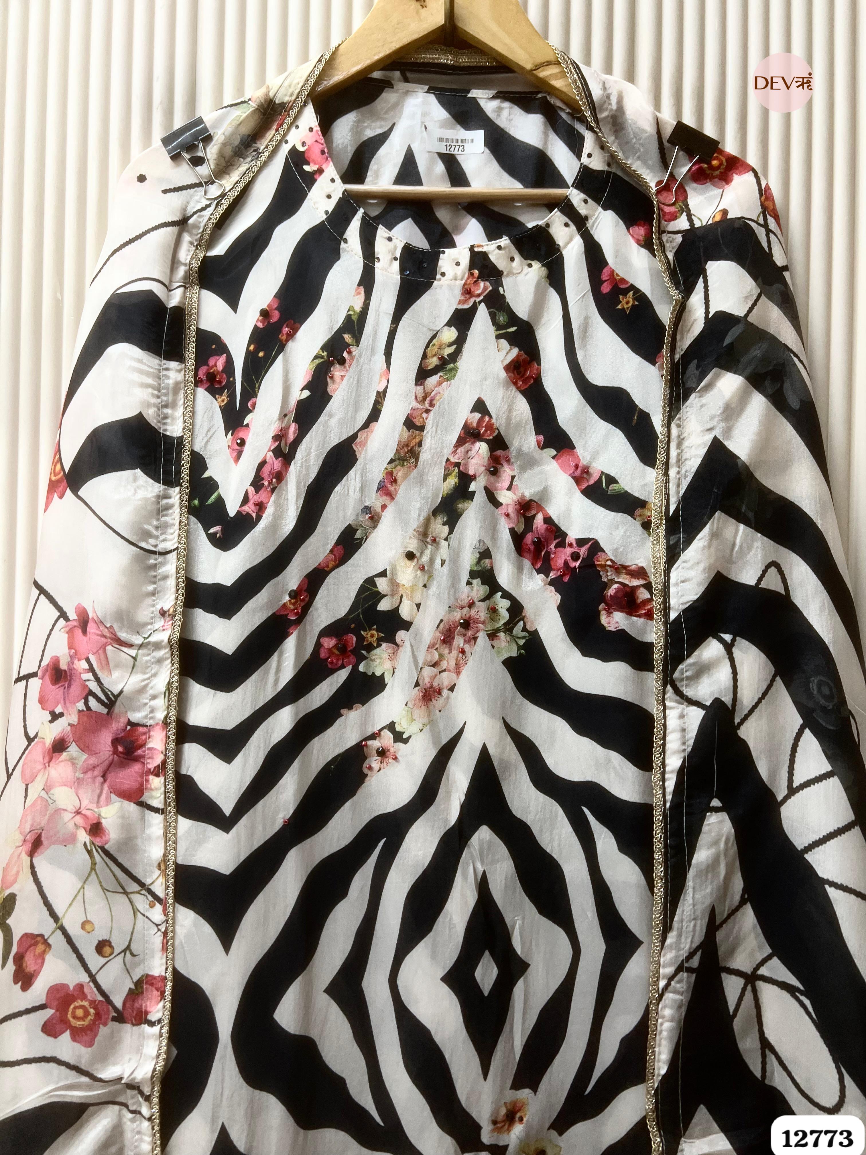 Black & White Organza Silk Printed Unstitched 3-Piece Suit (Devri – D.No 12773)